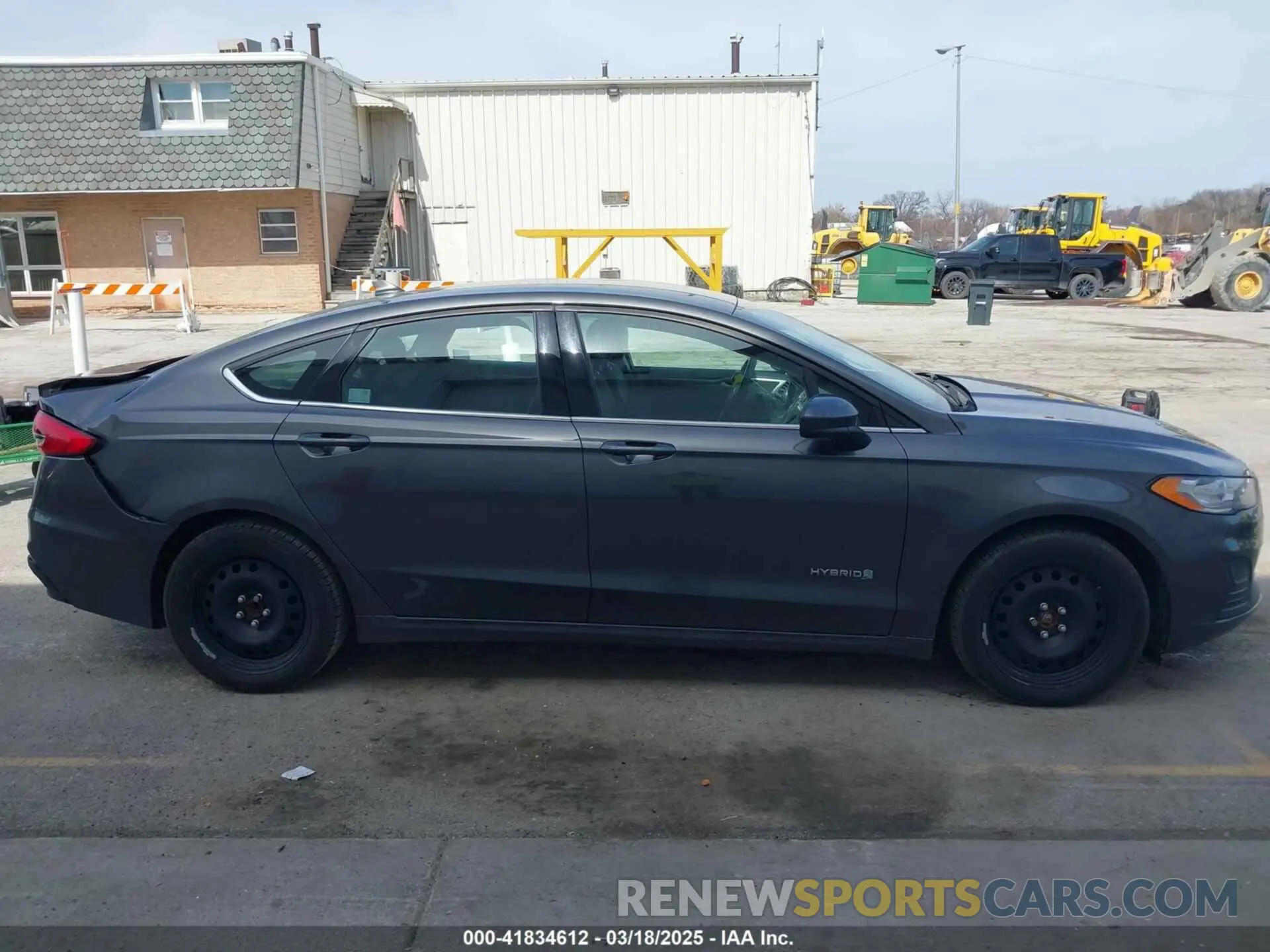 14 fotografías del automóvil dañado 3FA6P0LU6KR163927 FORD FUSION HYBRID 2019