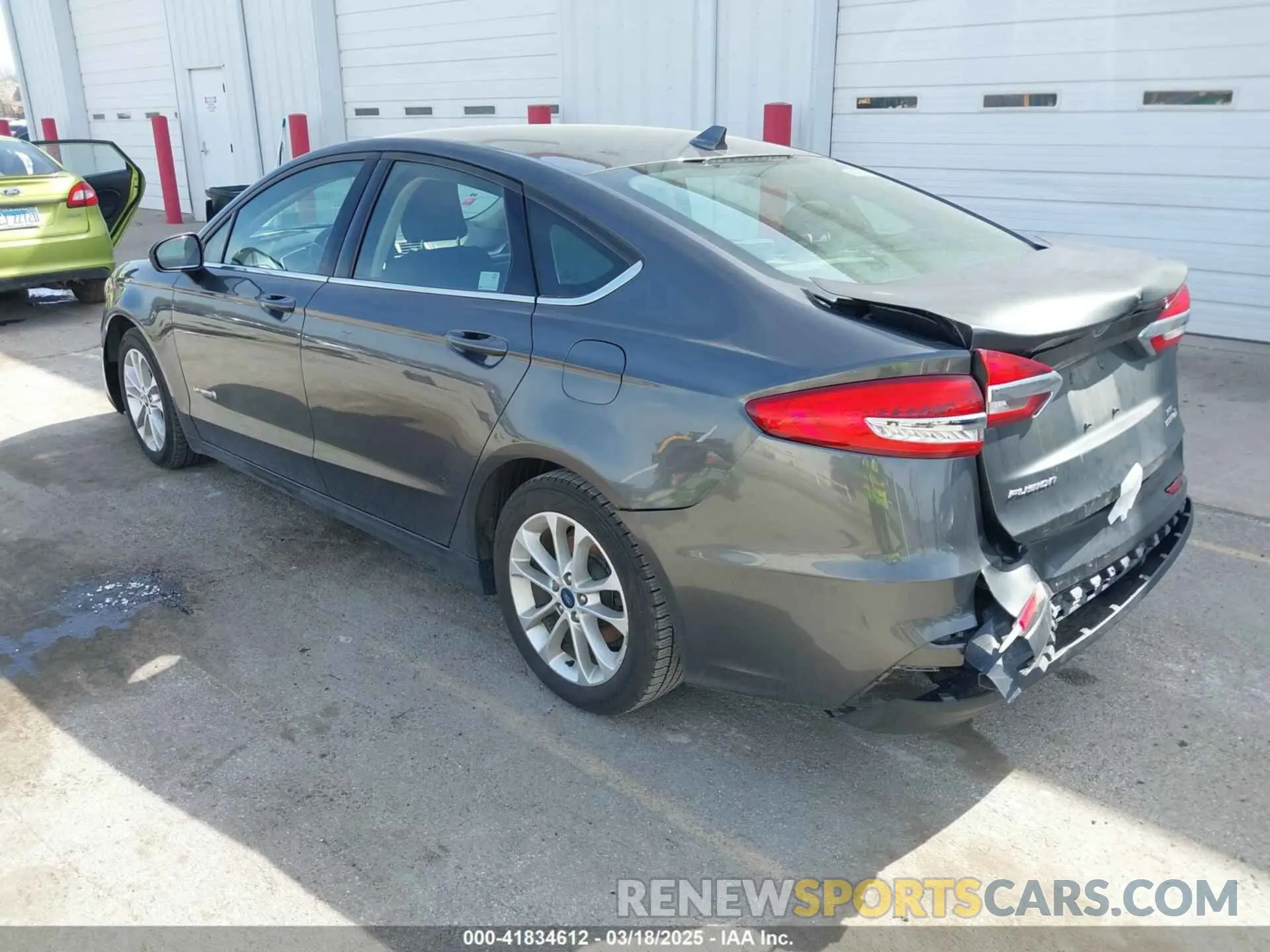 3 fotografías del automóvil dañado 3FA6P0LU6KR163927 FORD FUSION HYBRID 2019