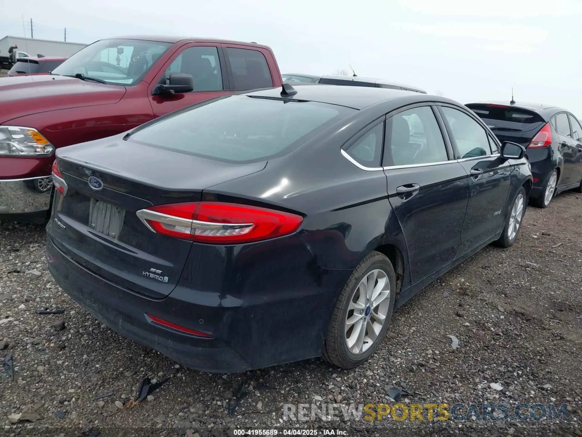 4 fotografías del automóvil dañado 3FA6P0LU7KR131763 FORD FUSION HYBRID 2019