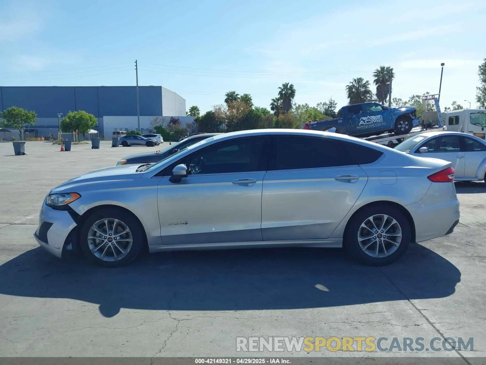 14 fotografías del automóvil dañado 3FA6P0LU7KR137840 FORD FUSION HYBRID 2019