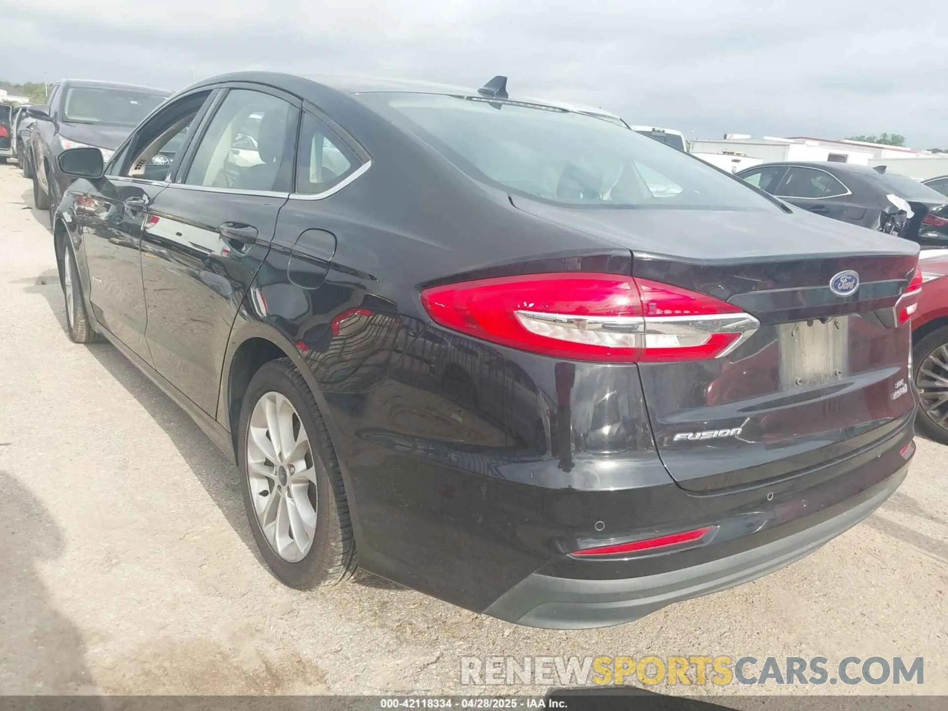 3 fotografías del automóvil dañado 3FA6P0LU8KR126779 FORD FUSION HYBRID 2019
