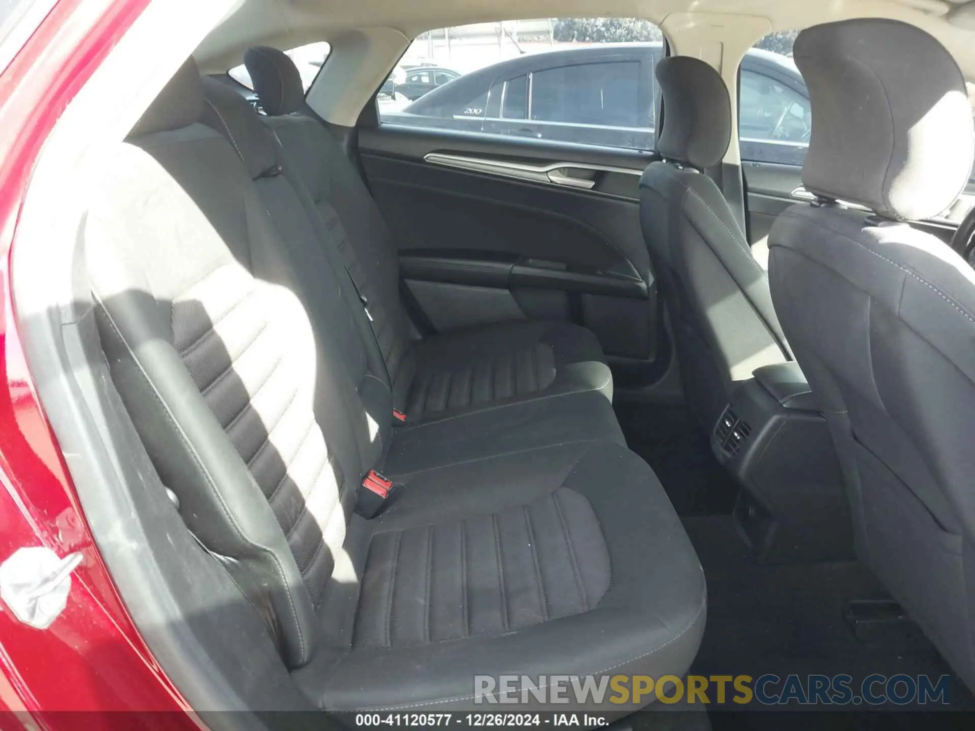 8 fotografías del automóvil dañado 3FA6P0LU8KR188537 FORD FUSION HYBRID 2019