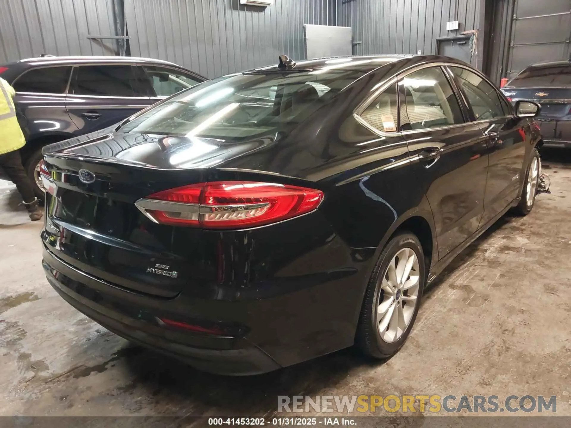 4 fotografías del automóvil dañado 3FA6P0LU8KR192037 FORD FUSION HYBRID 2019