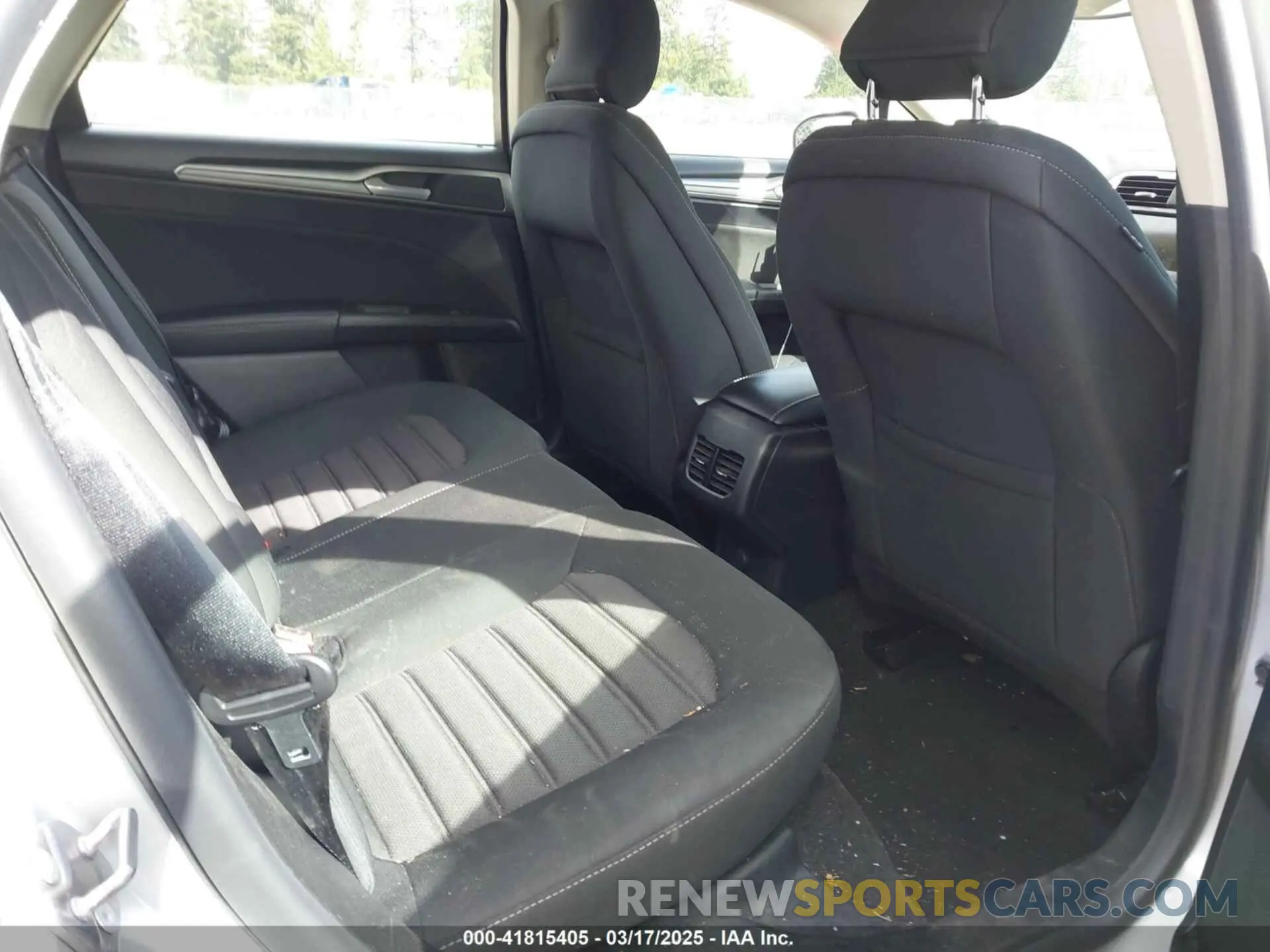 8 fotografías del automóvil dañado 3FA6P0LU8KR235274 FORD FUSION HYBRID 2019