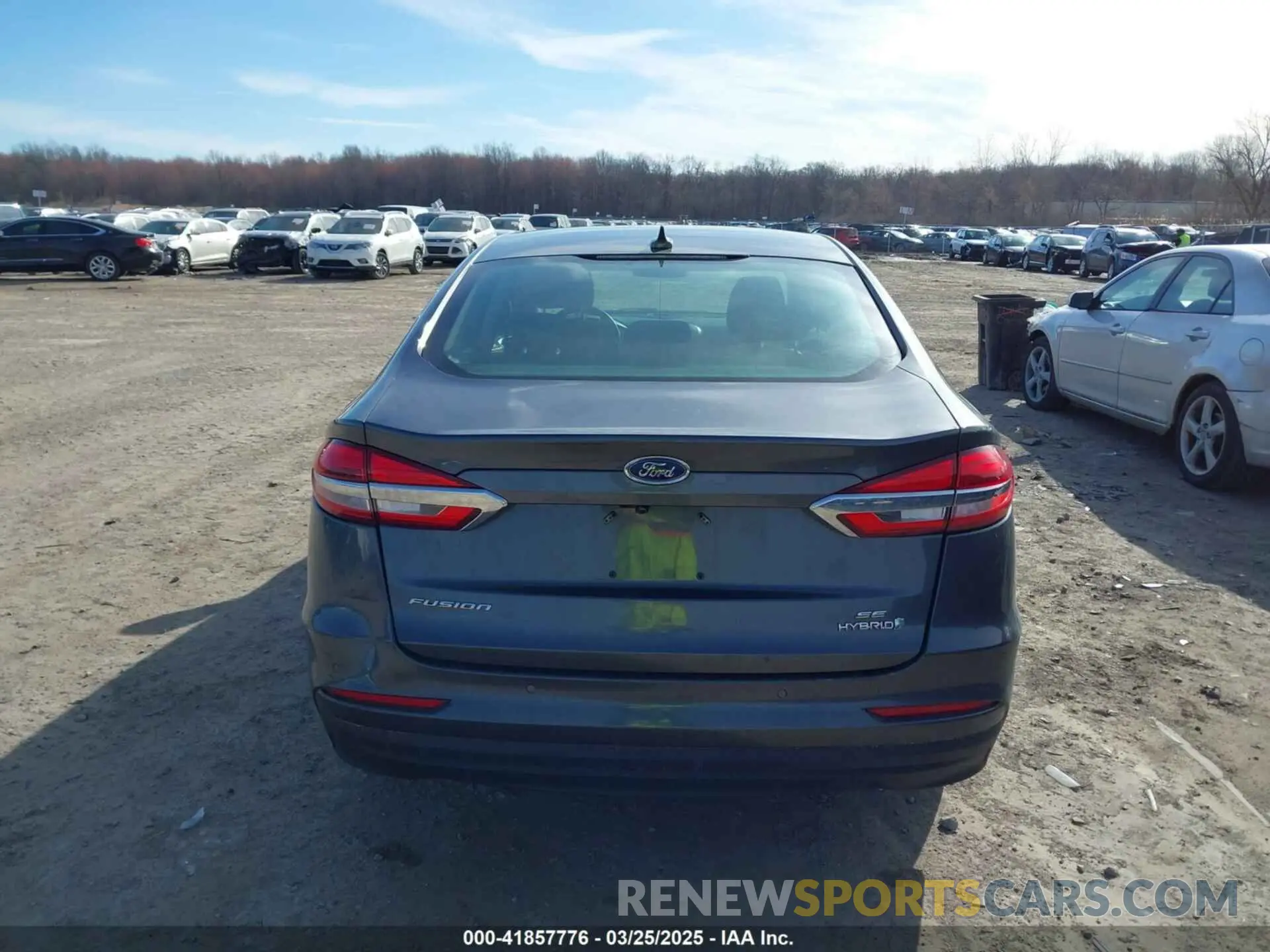 17 fotografías del automóvil dañado 3FA6P0LU9KR167048 FORD FUSION HYBRID 2019