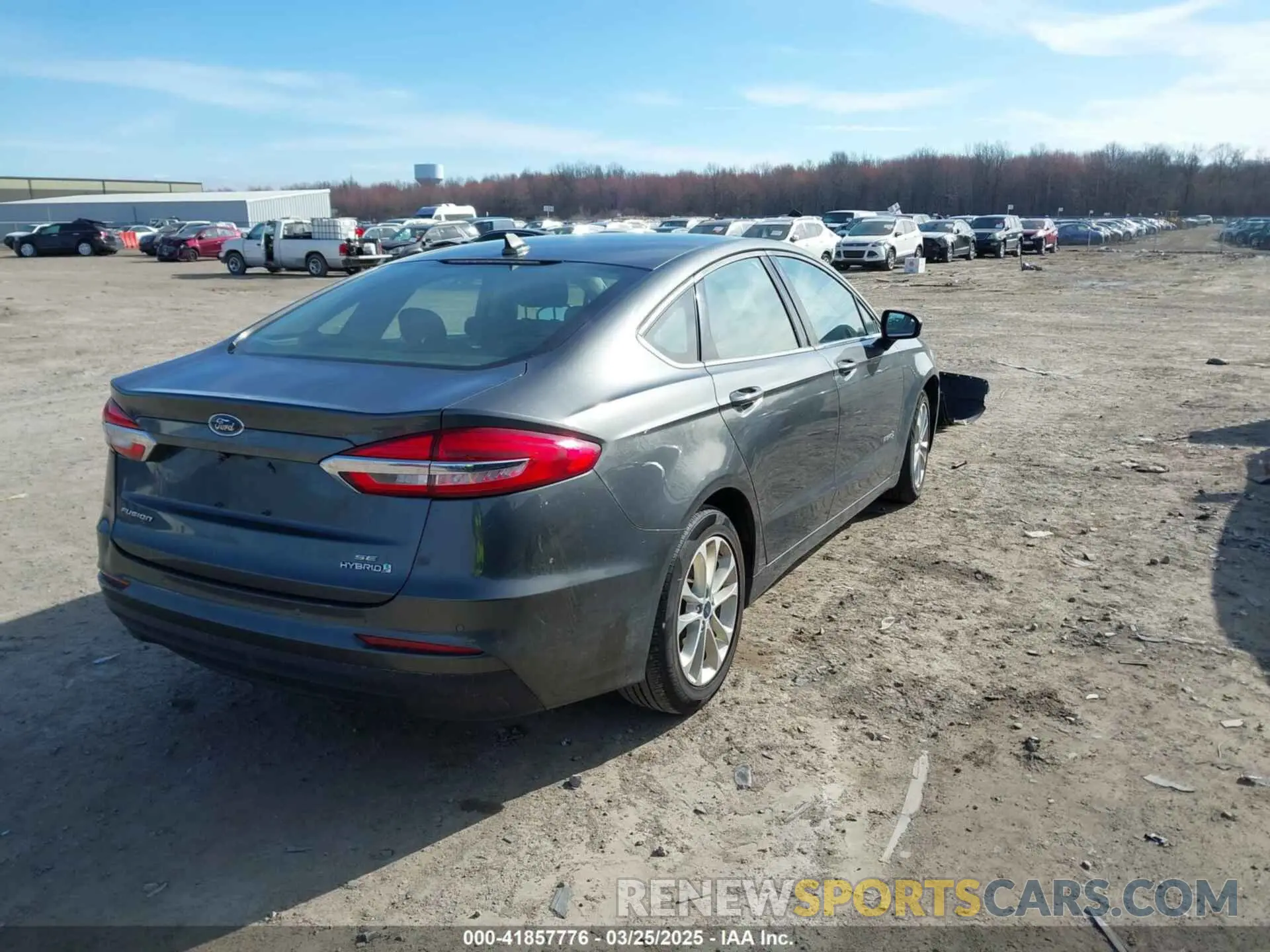 4 fotografías del automóvil dañado 3FA6P0LU9KR167048 FORD FUSION HYBRID 2019