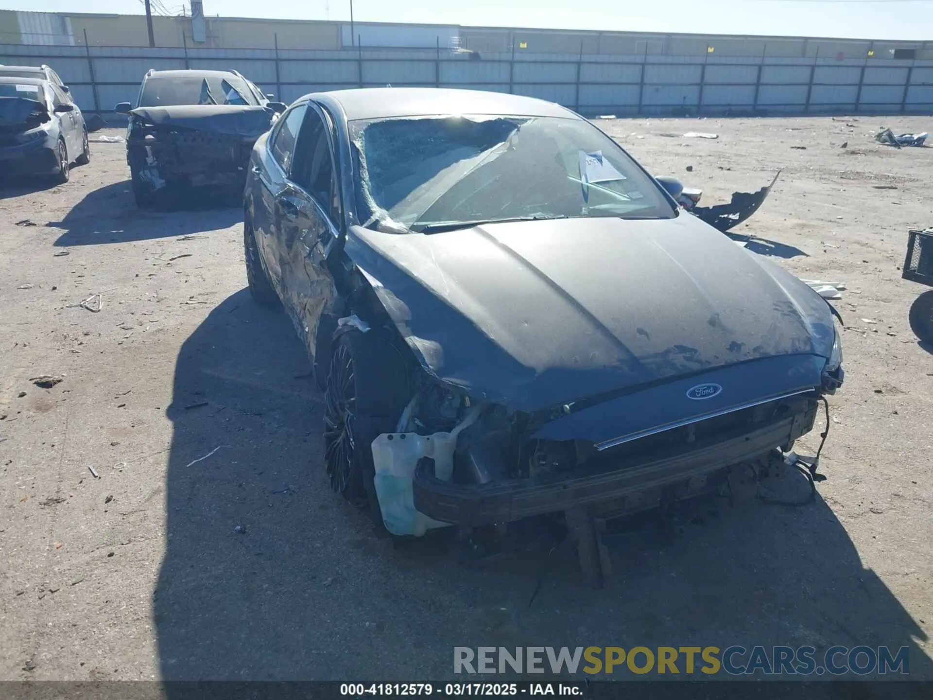 1 fotografías del automóvil dañado 3FA6P0LU9KR189728 FORD FUSION HYBRID 2019