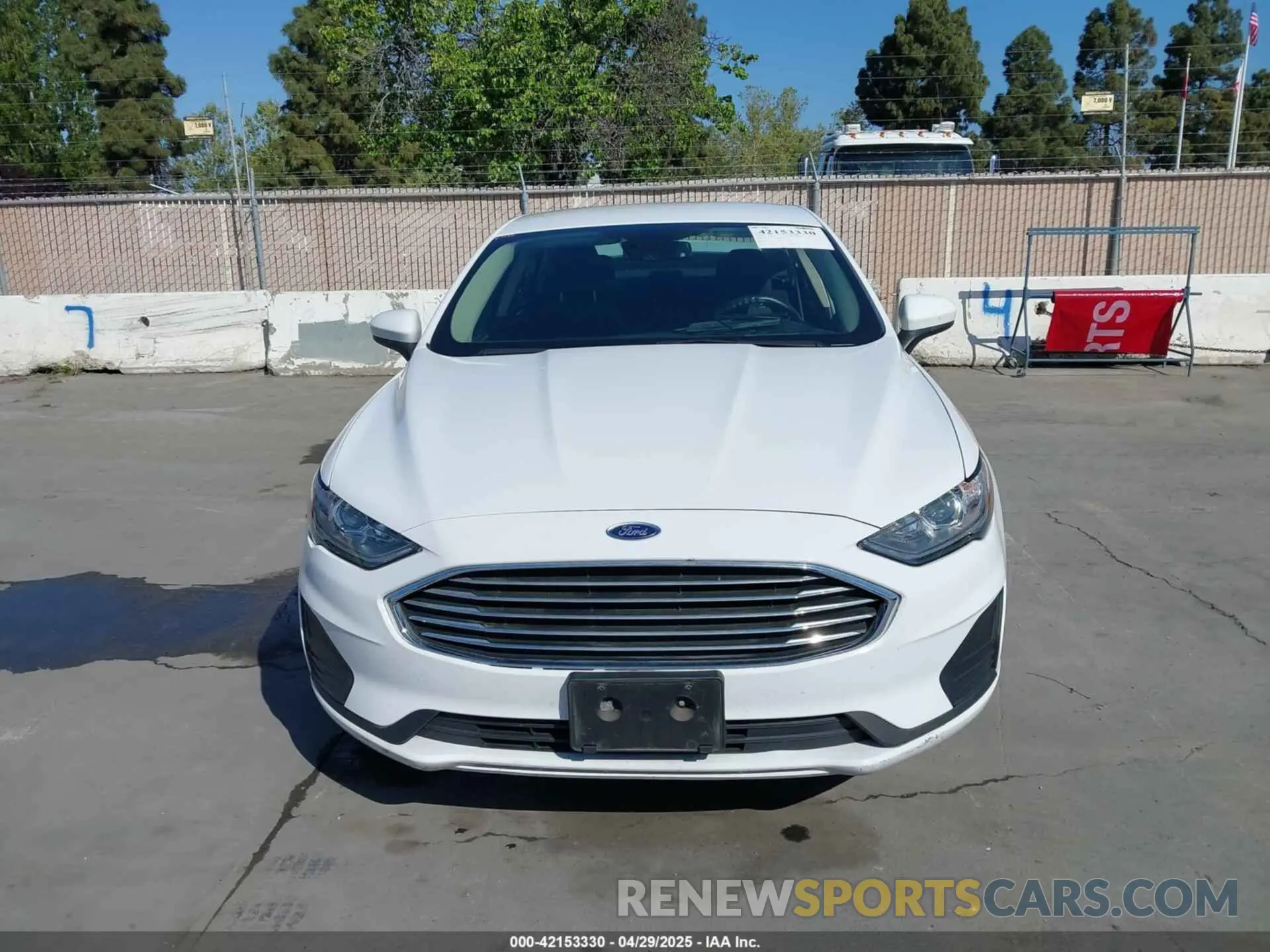 12 fotografías del automóvil dañado 3FA6P0LU9KR207824 FORD FUSION HYBRID 2019