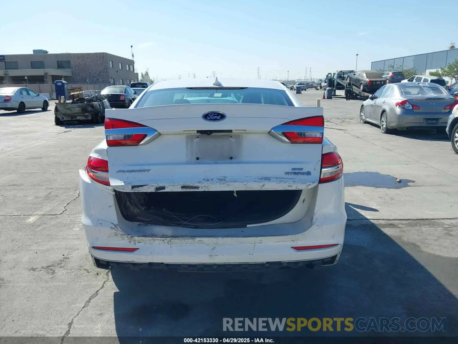 16 fotografías del automóvil dañado 3FA6P0LU9KR207824 FORD FUSION HYBRID 2019