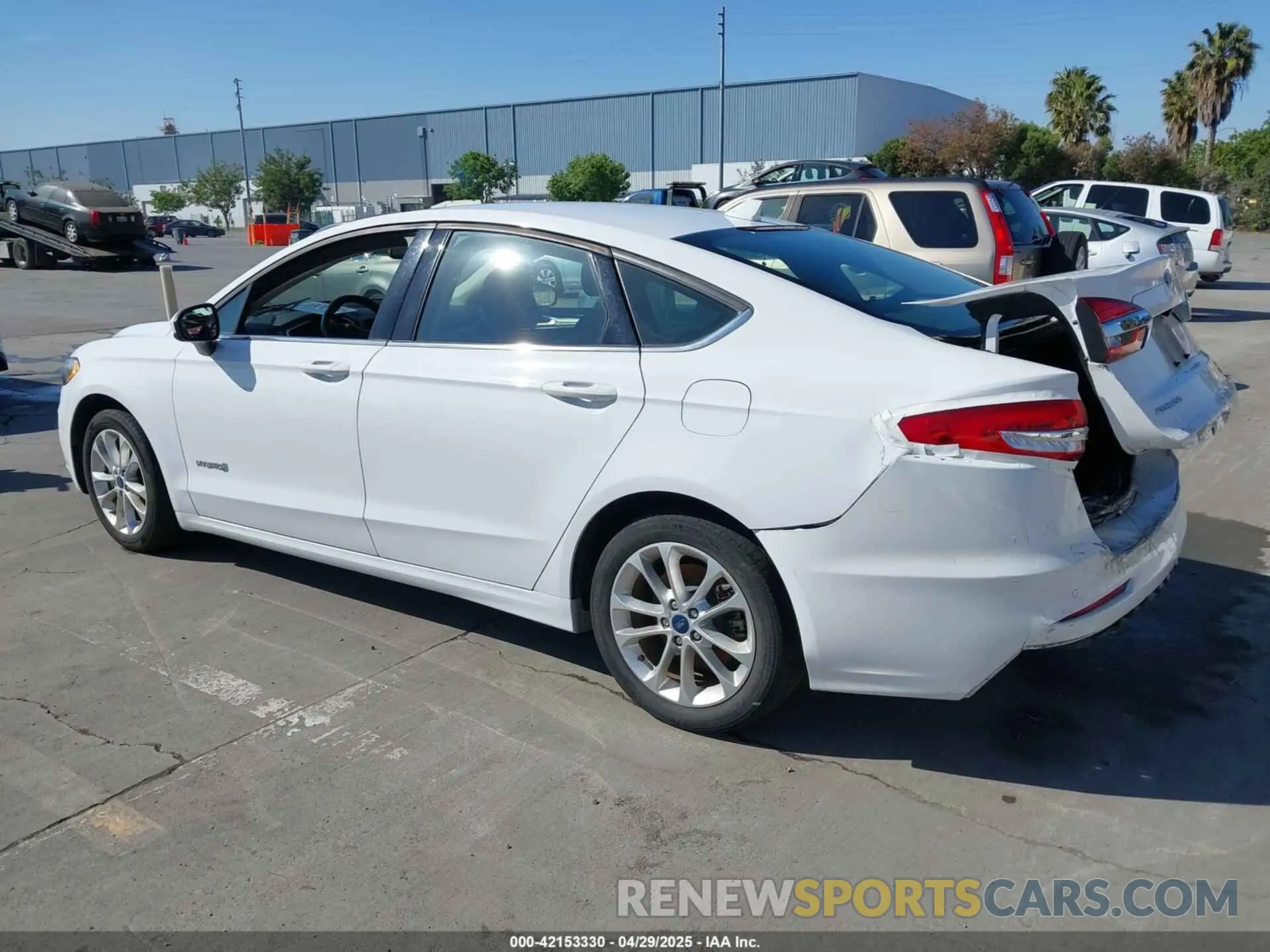 3 fotografías del automóvil dañado 3FA6P0LU9KR207824 FORD FUSION HYBRID 2019