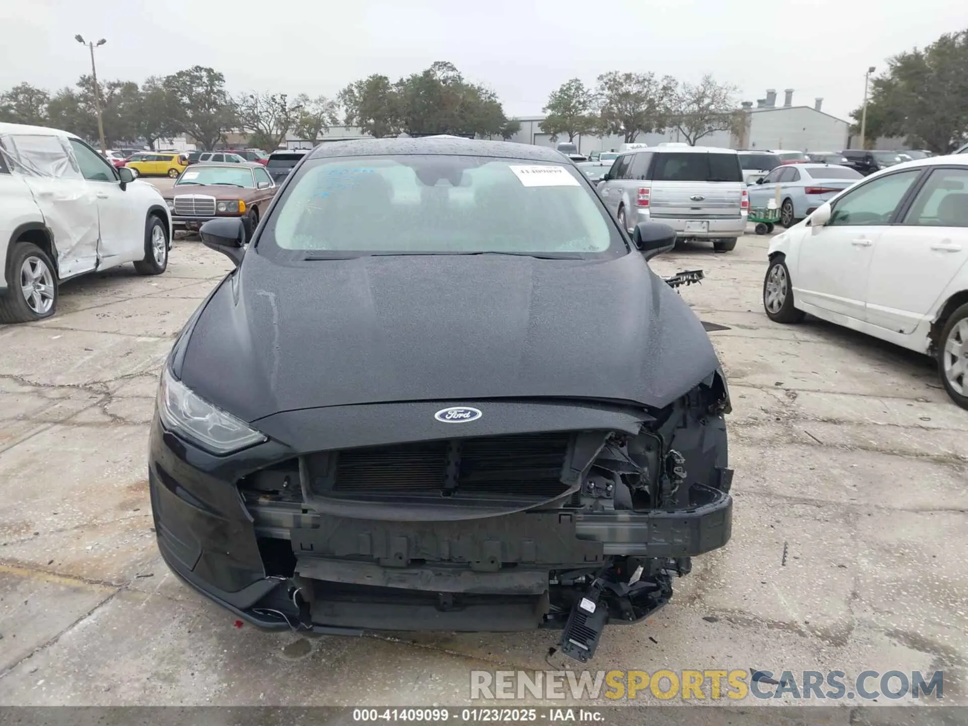 13 fotografías del automóvil dañado 3FA6P0LU9KR214739 FORD FUSION HYBRID 2019