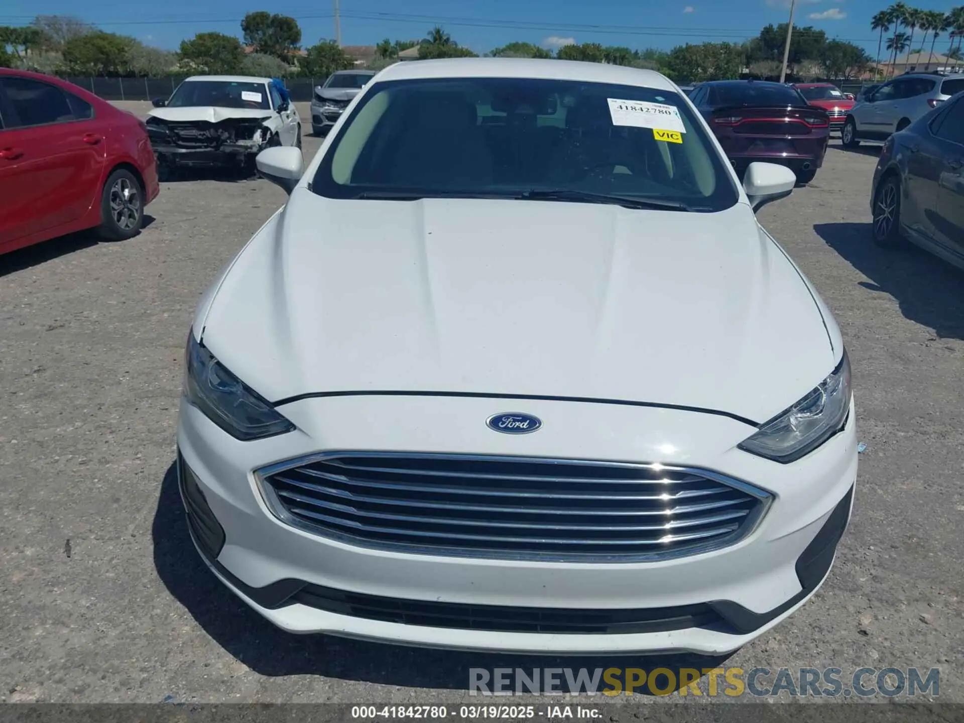 12 fotografías del automóvil dañado 3FA6P0LU9KR217740 FORD FUSION HYBRID 2019