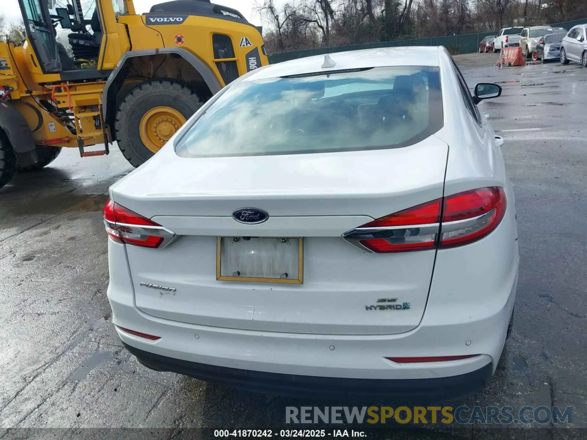 17 fotografías del automóvil dañado 3FA6P0LUXKR104850 FORD FUSION HYBRID 2019