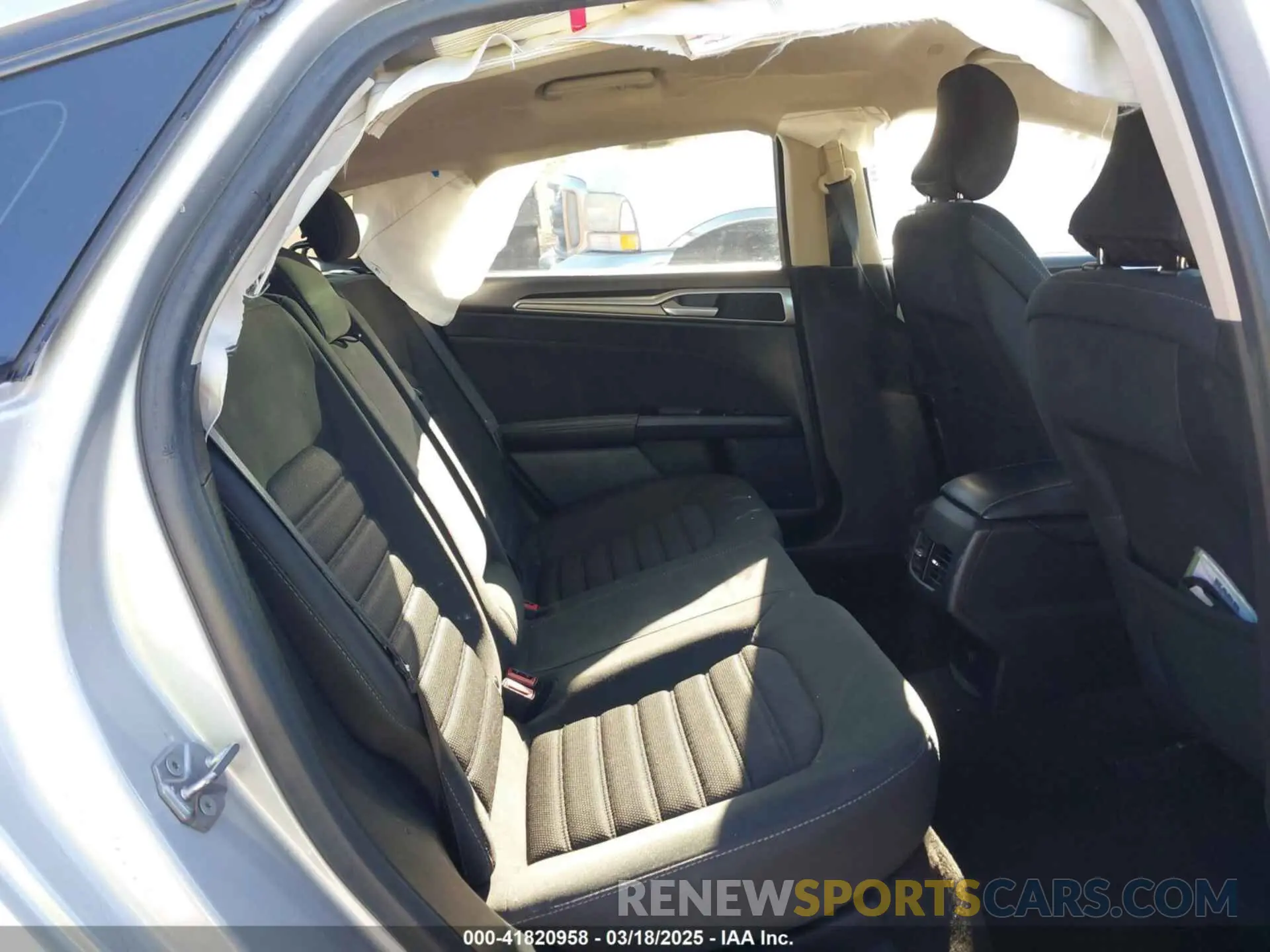 8 fotografías del automóvil dañado 3FA6P0LUXKR208139 FORD FUSION HYBRID 2019