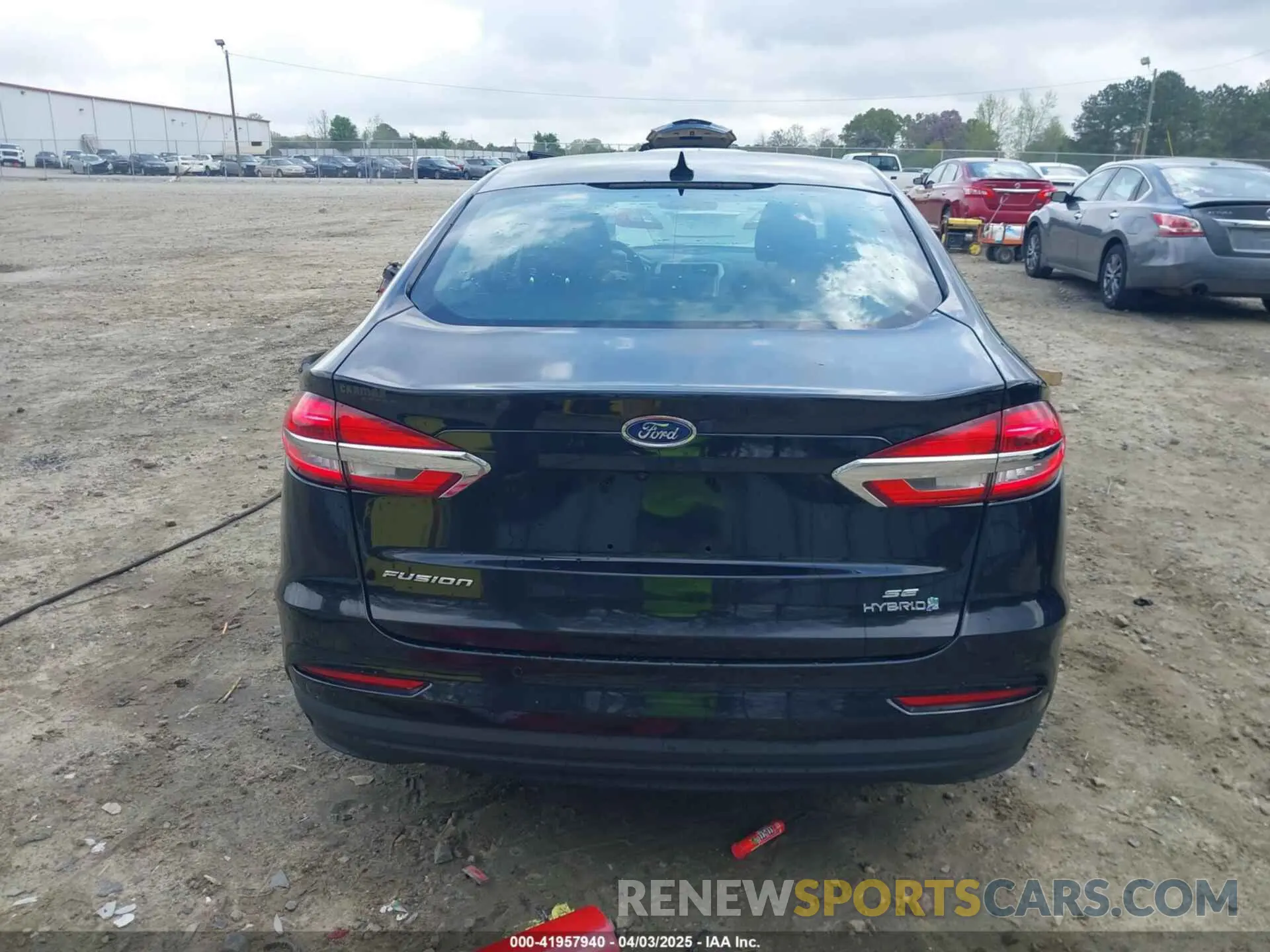 16 fotografías del automóvil dañado 3FA6P0LUXKR243571 FORD FUSION HYBRID 2019