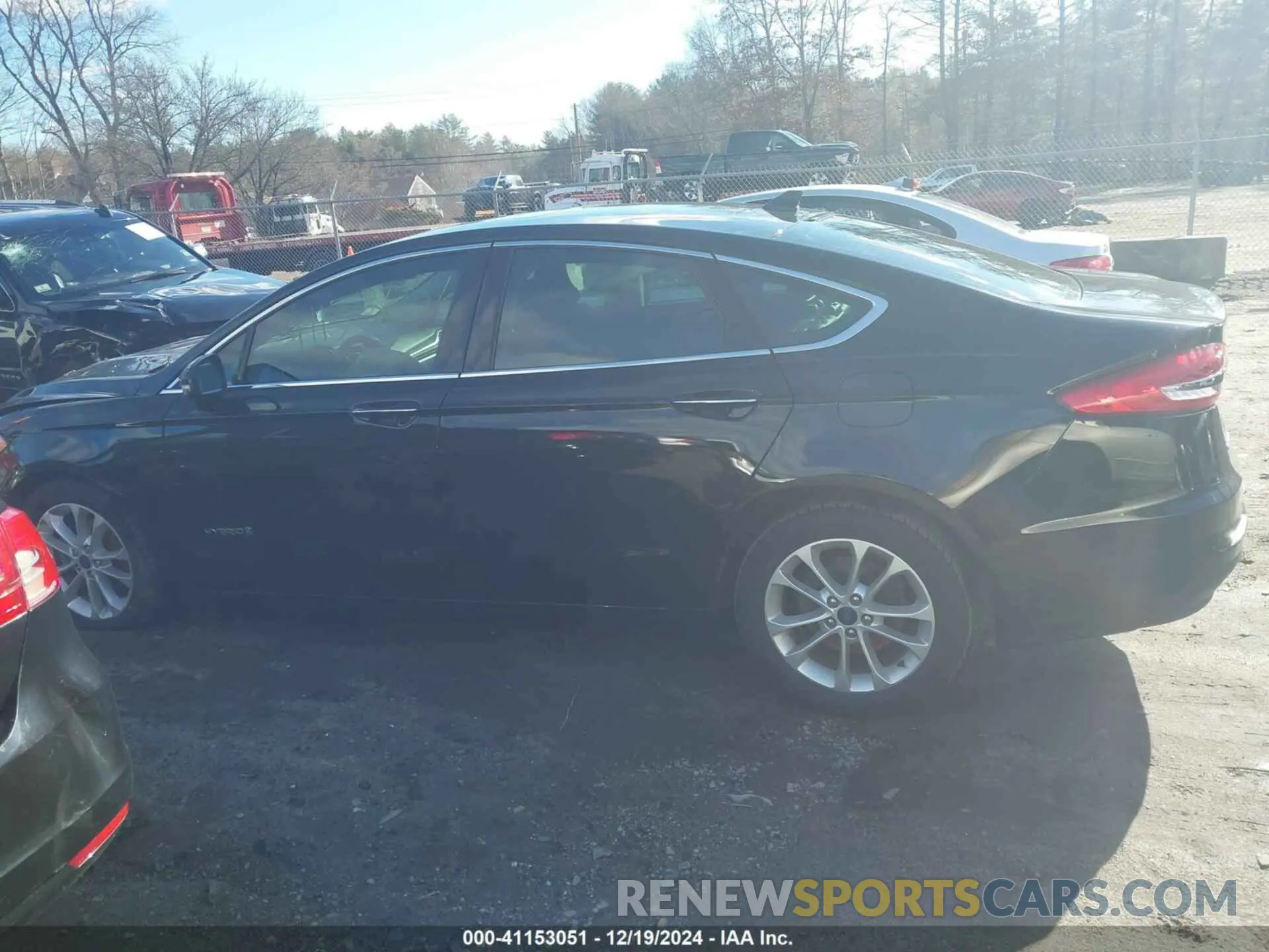 14 fotografías del automóvil dañado 3FA6P0MU0KR154297 FORD FUSION HYBRID 2019