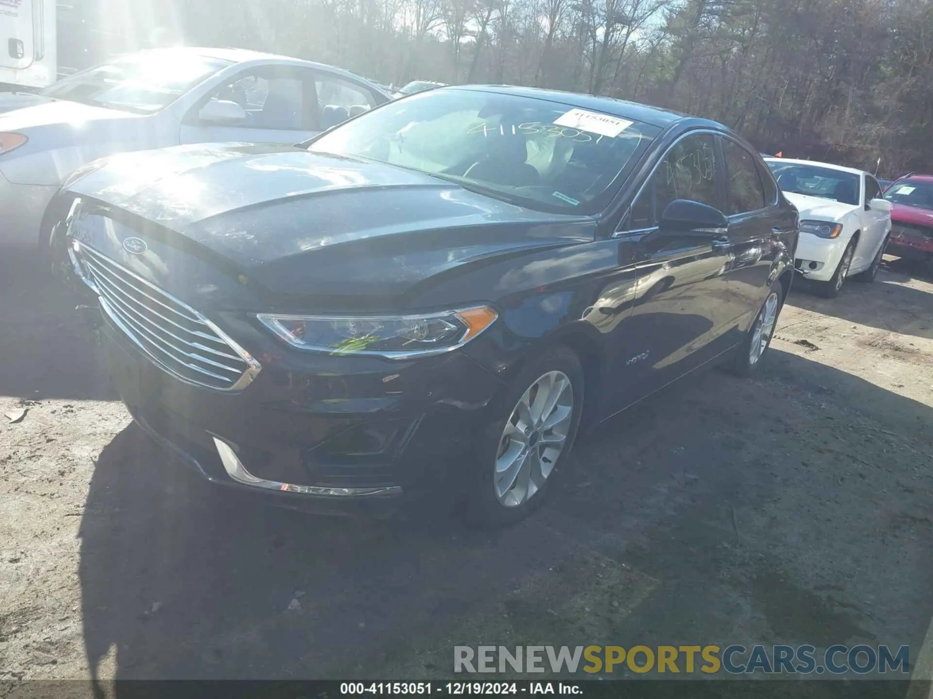 2 fotografías del automóvil dañado 3FA6P0MU0KR154297 FORD FUSION HYBRID 2019