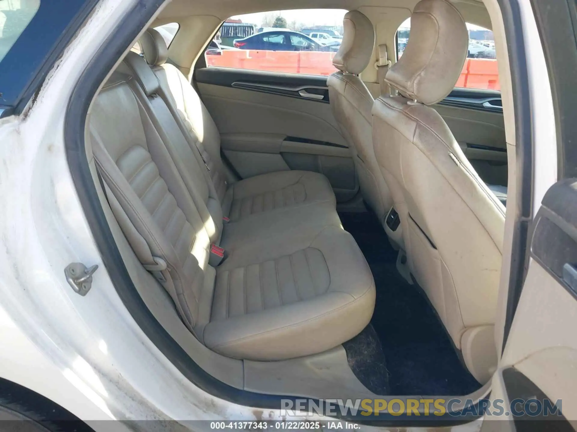 8 fotografías del automóvil dañado 3FA6P0MU1KR257325 FORD FUSION HYBRID 2019