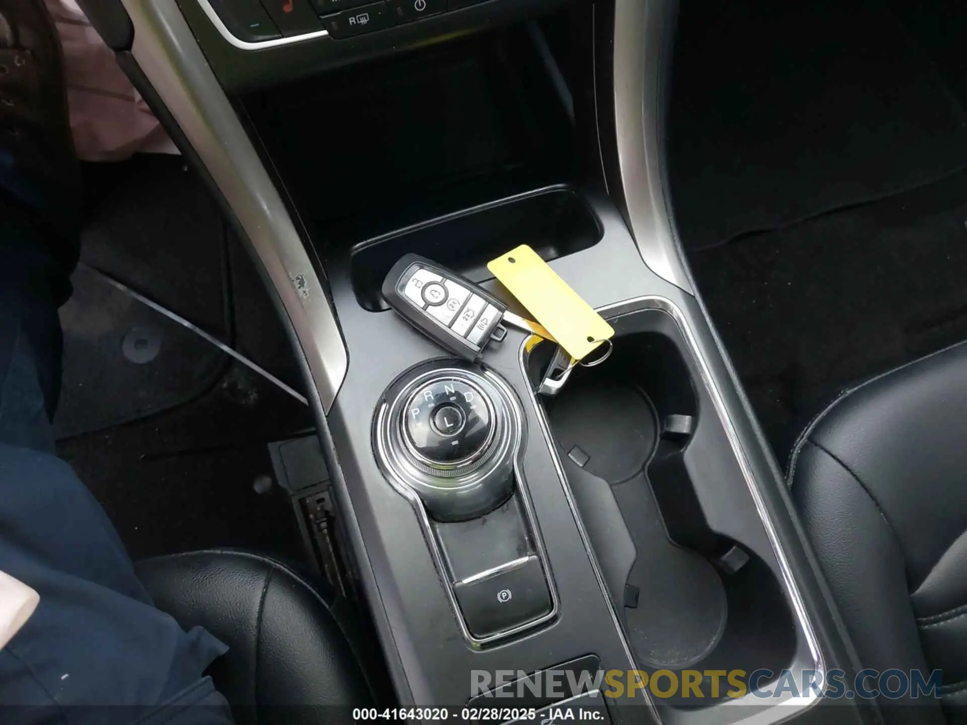 11 fotografías del automóvil dañado 3FA6P0MU3KR262056 FORD FUSION HYBRID 2019