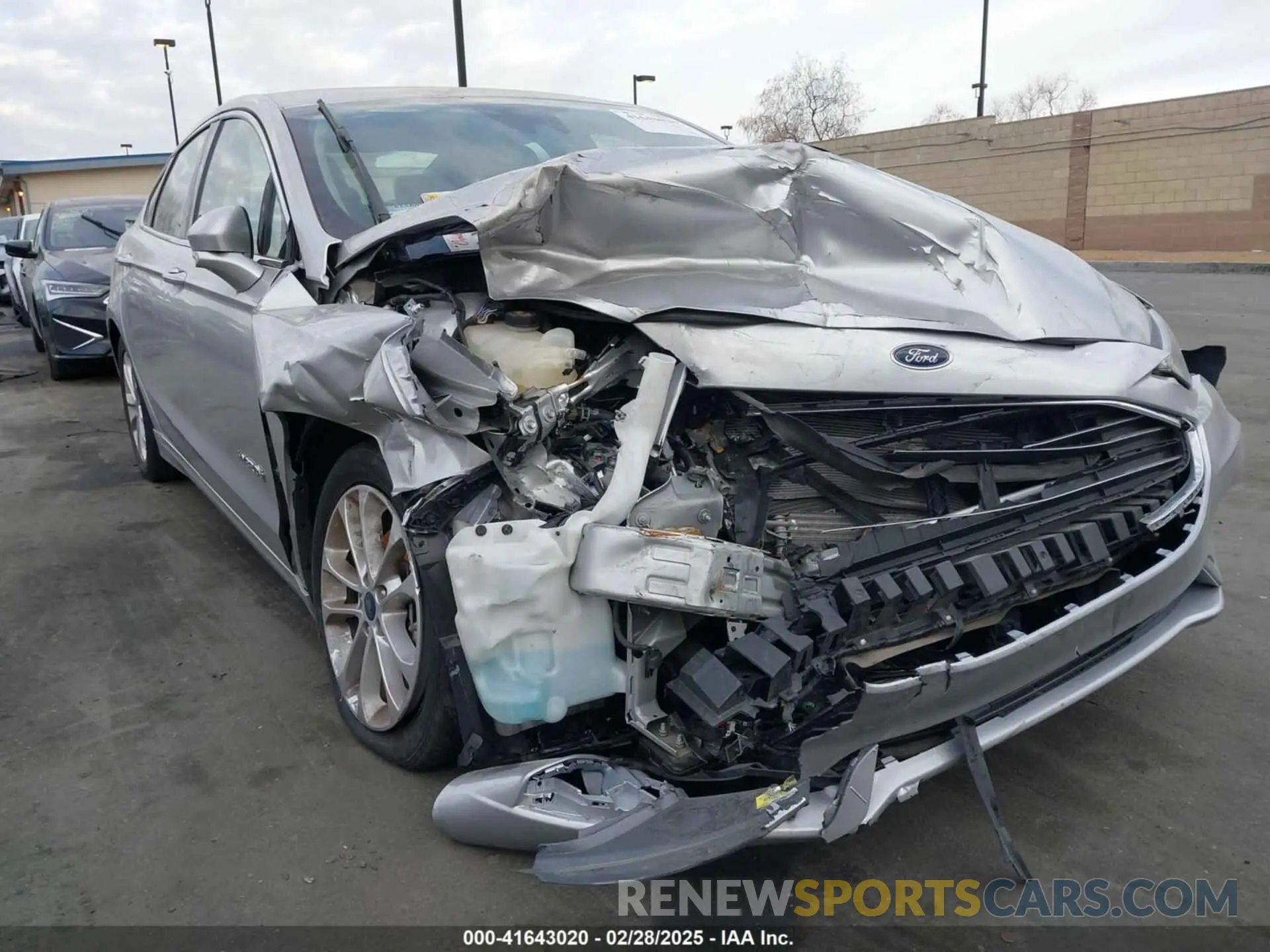 6 fotografías del automóvil dañado 3FA6P0MU3KR262056 FORD FUSION HYBRID 2019