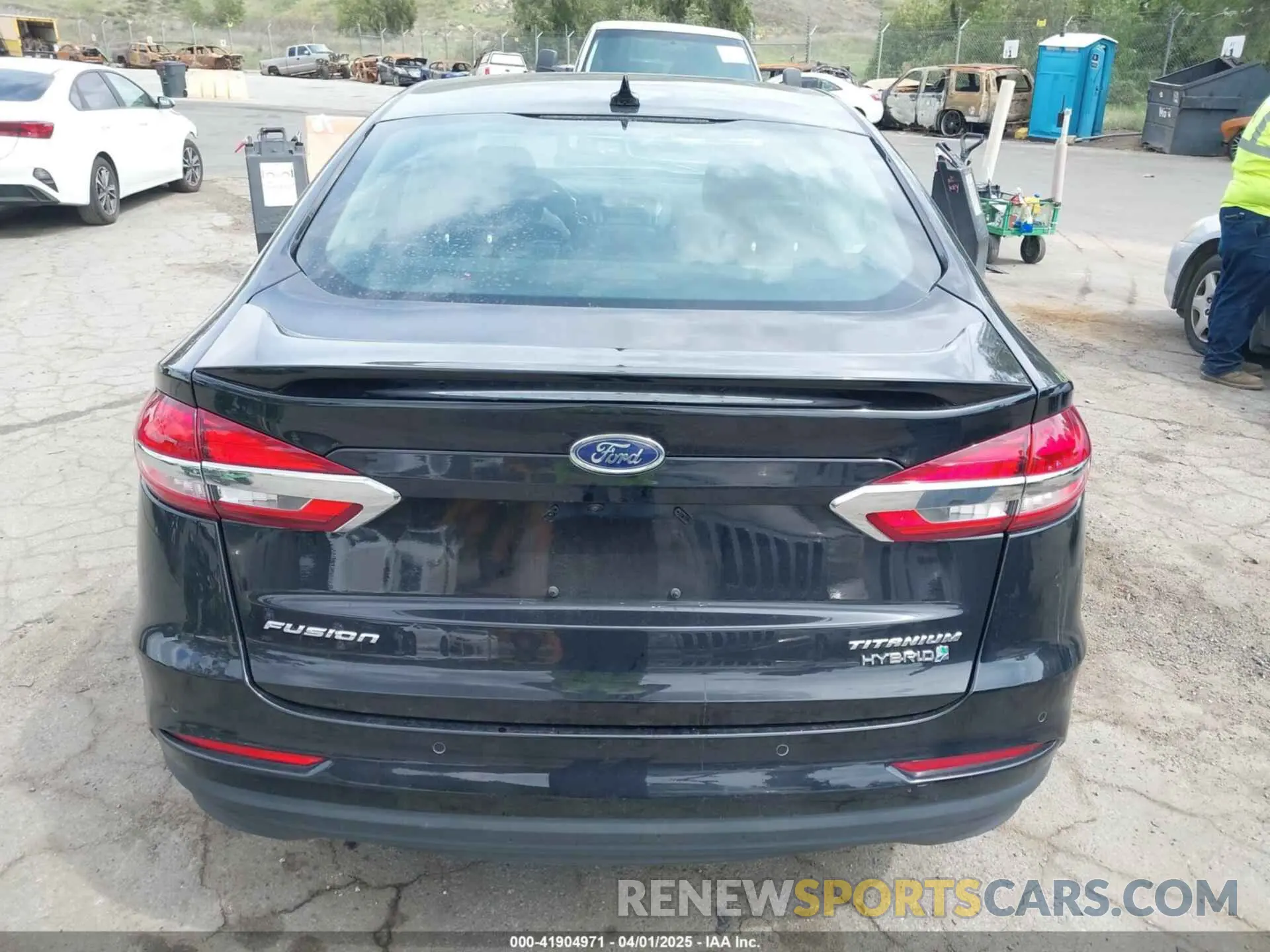 16 fotografías del automóvil dañado 3FA6P0RU0KR116903 FORD FUSION HYBRID 2019