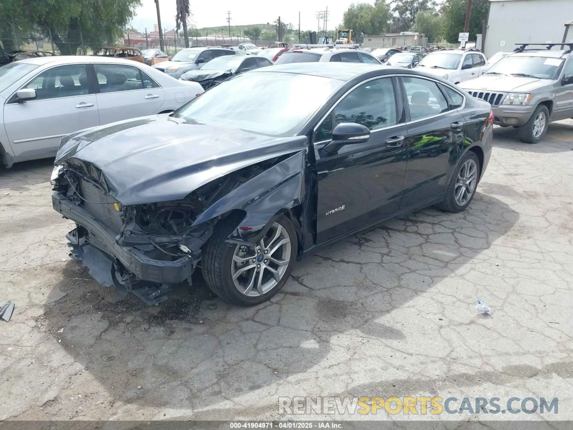2 fotografías del automóvil dañado 3FA6P0RU0KR116903 FORD FUSION HYBRID 2019