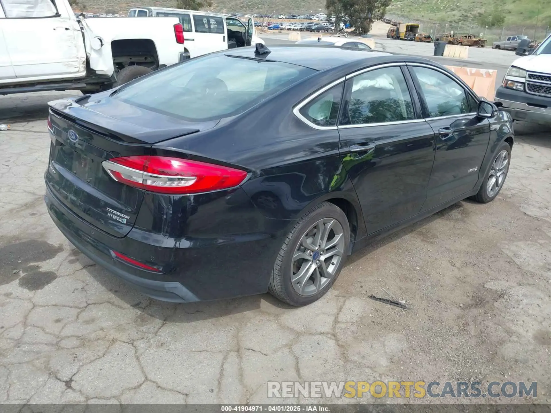 4 fotografías del automóvil dañado 3FA6P0RU0KR116903 FORD FUSION HYBRID 2019