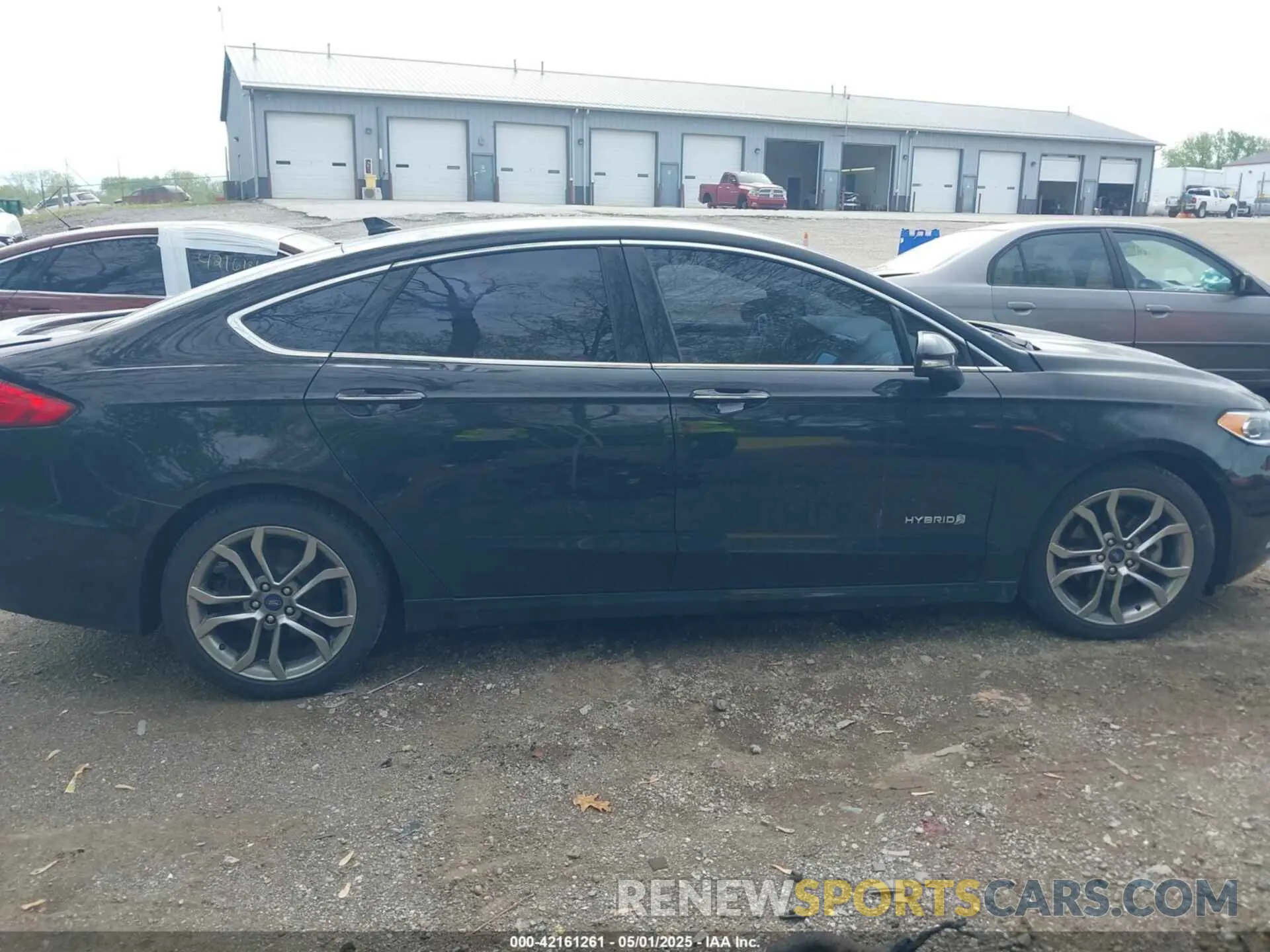 13 fotografías del automóvil dañado 3FA6P0RU0KR217200 FORD FUSION HYBRID 2019