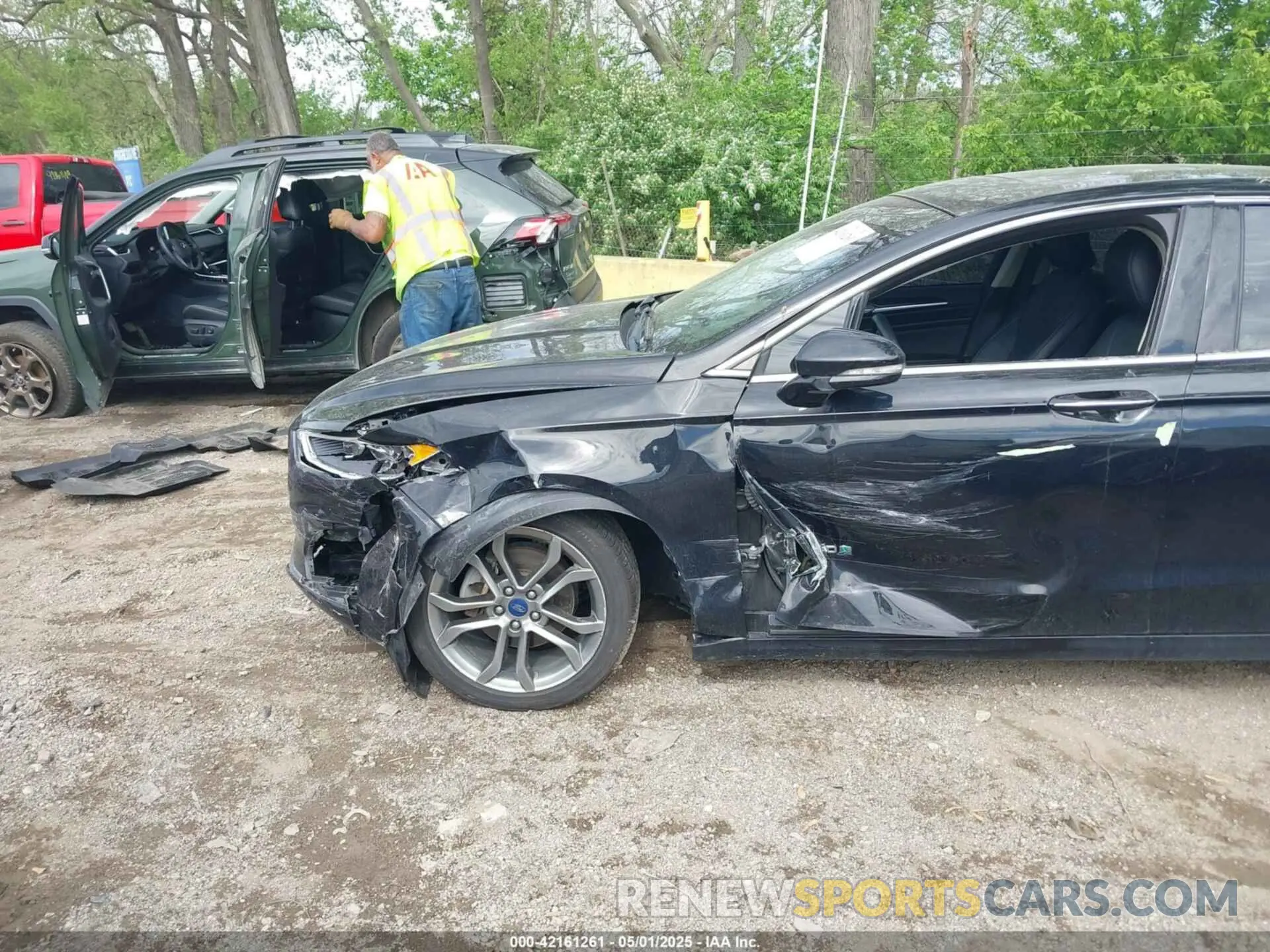 14 fotografías del automóvil dañado 3FA6P0RU0KR217200 FORD FUSION HYBRID 2019