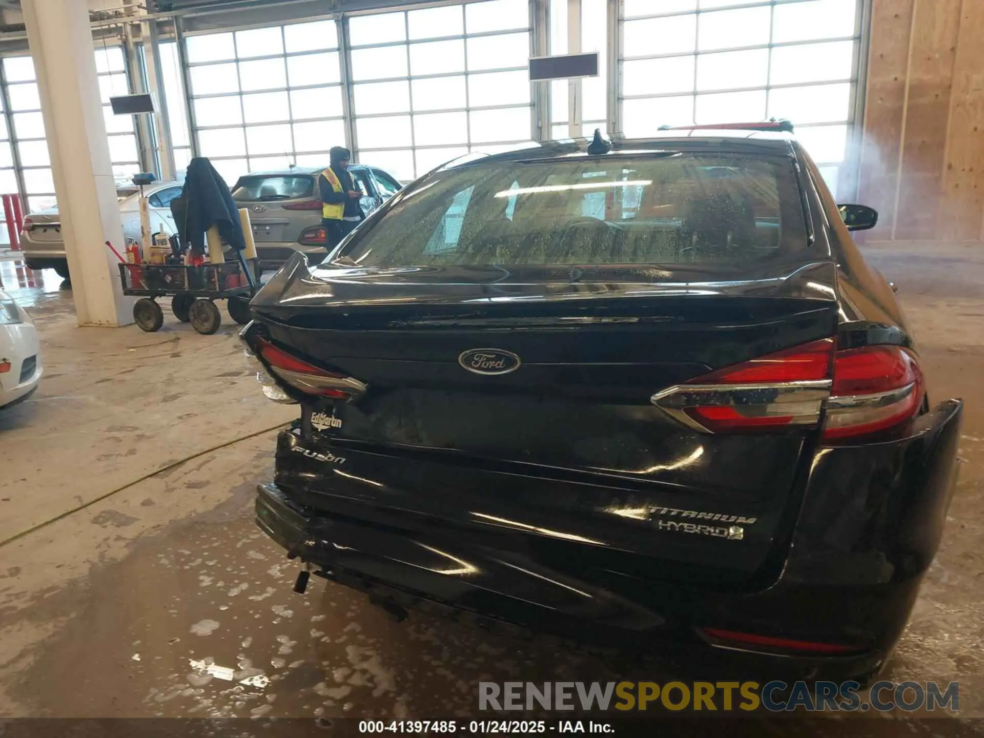 16 fotografías del automóvil dañado 3FA6P0RU1KR138120 FORD FUSION HYBRID 2019
