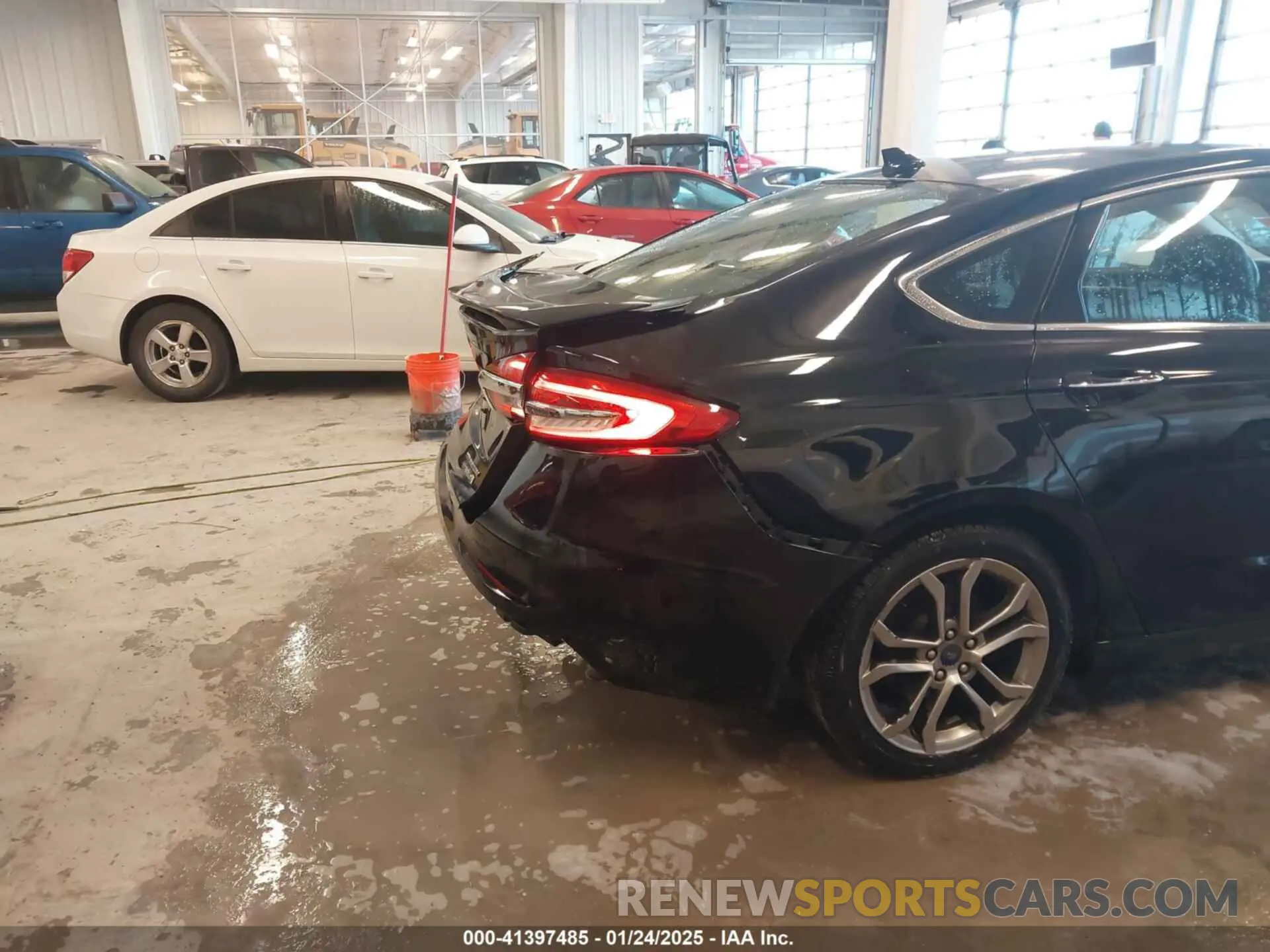 20 fotografías del automóvil dañado 3FA6P0RU1KR138120 FORD FUSION HYBRID 2019