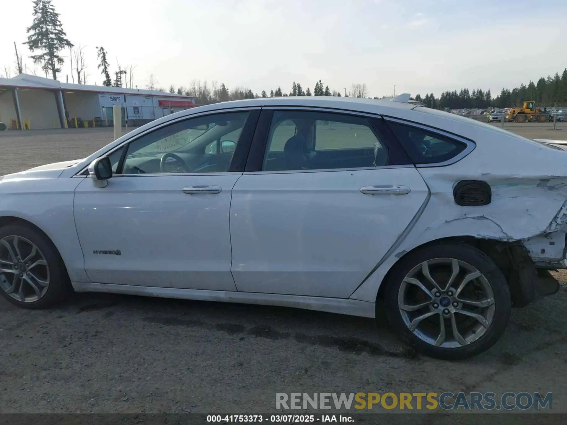15 fotografías del automóvil dañado 3FA6P0RU2KR183017 FORD FUSION HYBRID 2019