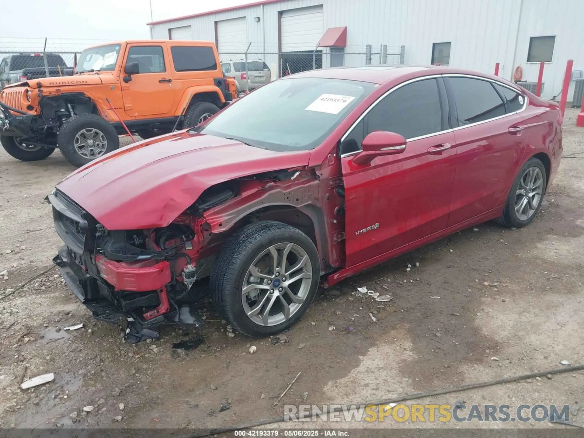 2 fotografías del automóvil dañado 3FA6P0RU2KR190369 FORD FUSION HYBRID 2019