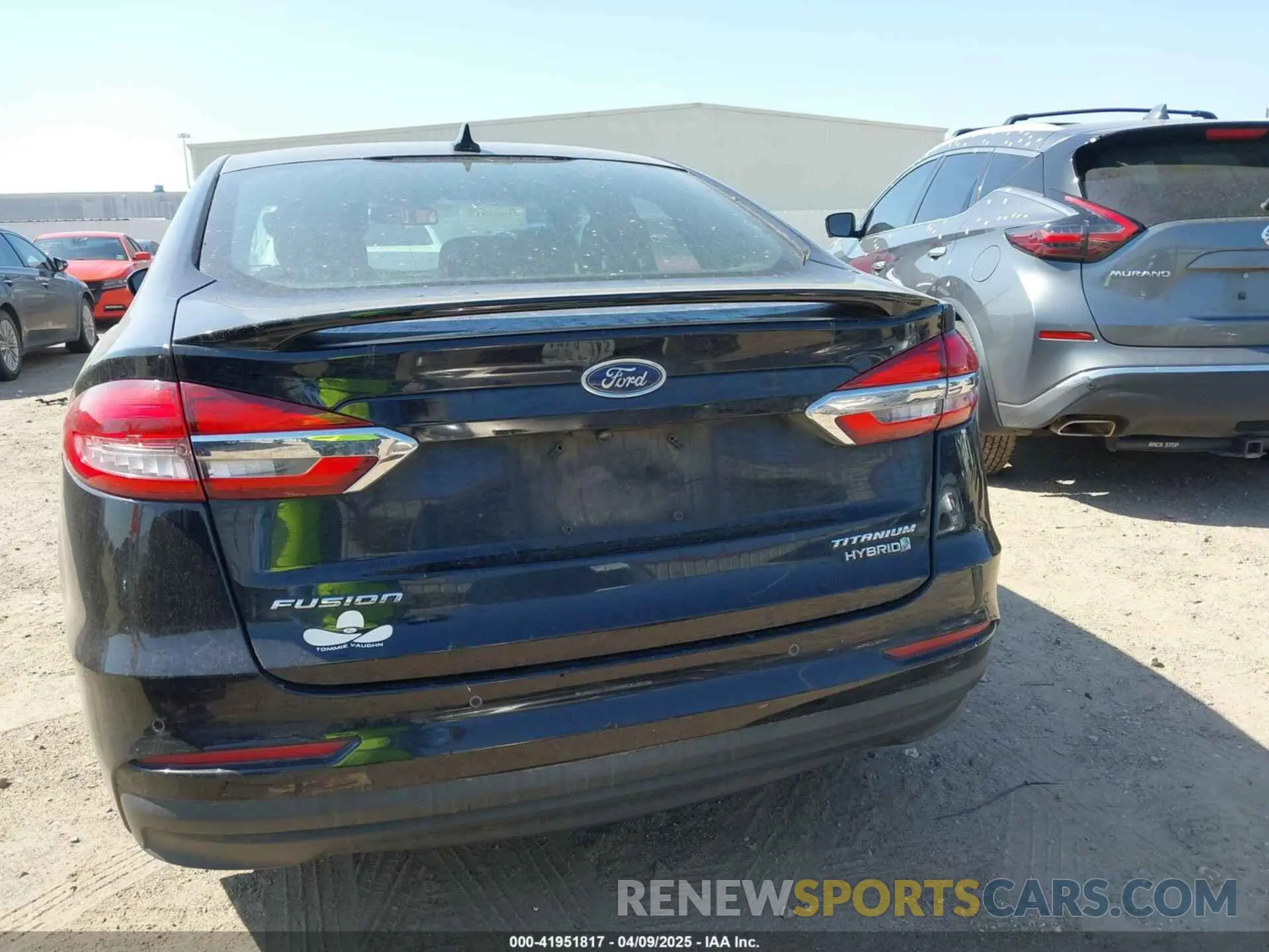 17 fotografías del automóvil dañado 3FA6P0RU3KR207003 FORD FUSION HYBRID 2019