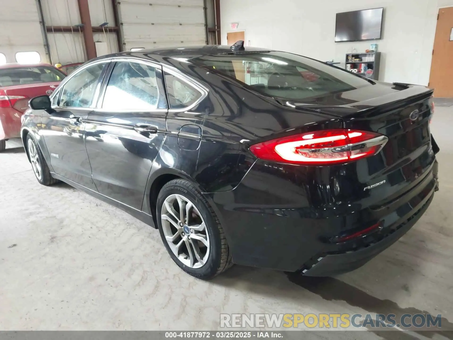 3 fotografías del automóvil dañado 3FA6P0RU7KR217372 FORD FUSION HYBRID 2019