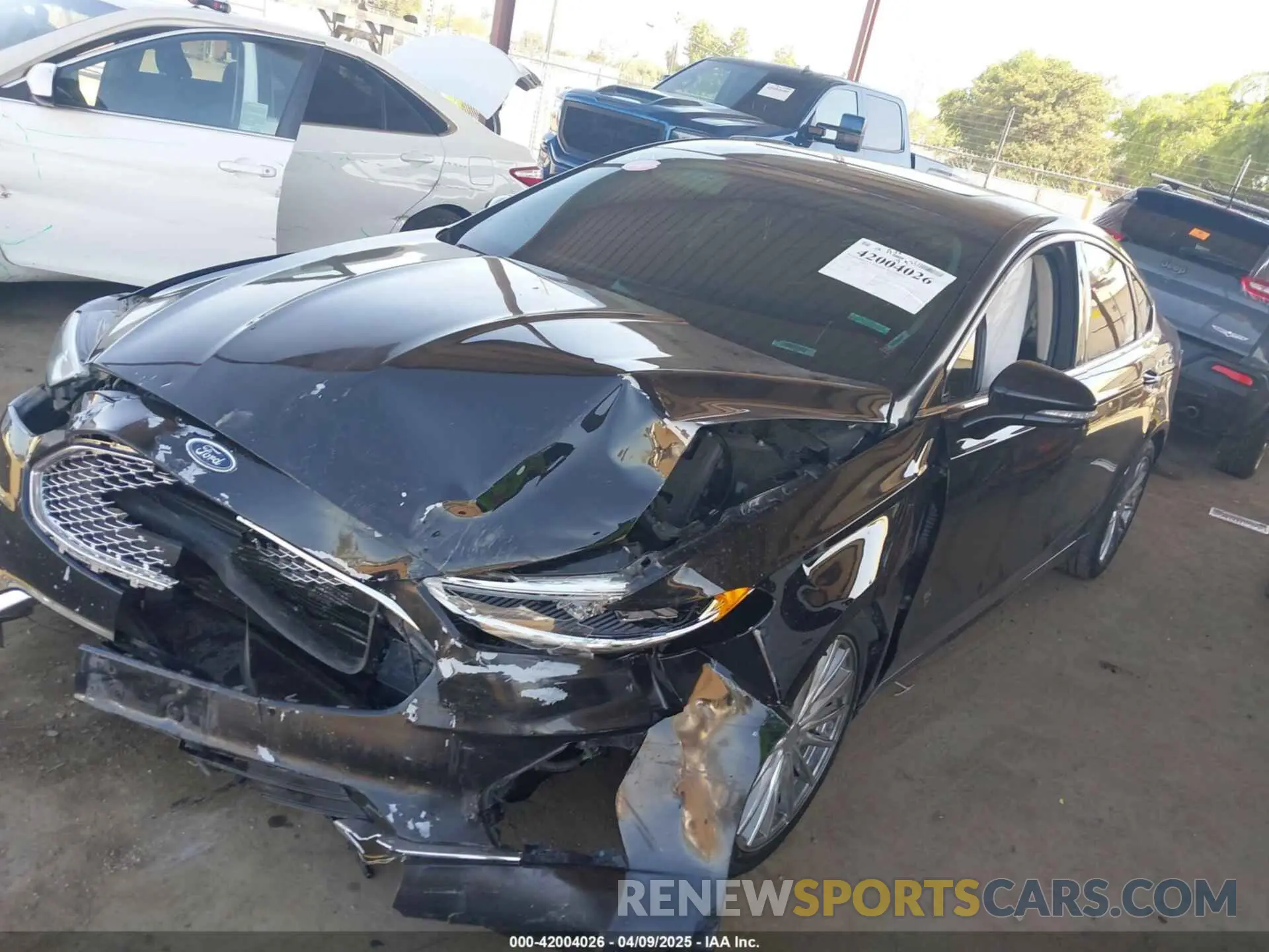 2 fotografías del automóvil dañado 3FA6P0RU8LR141324 FORD FUSION HYBRID 2020