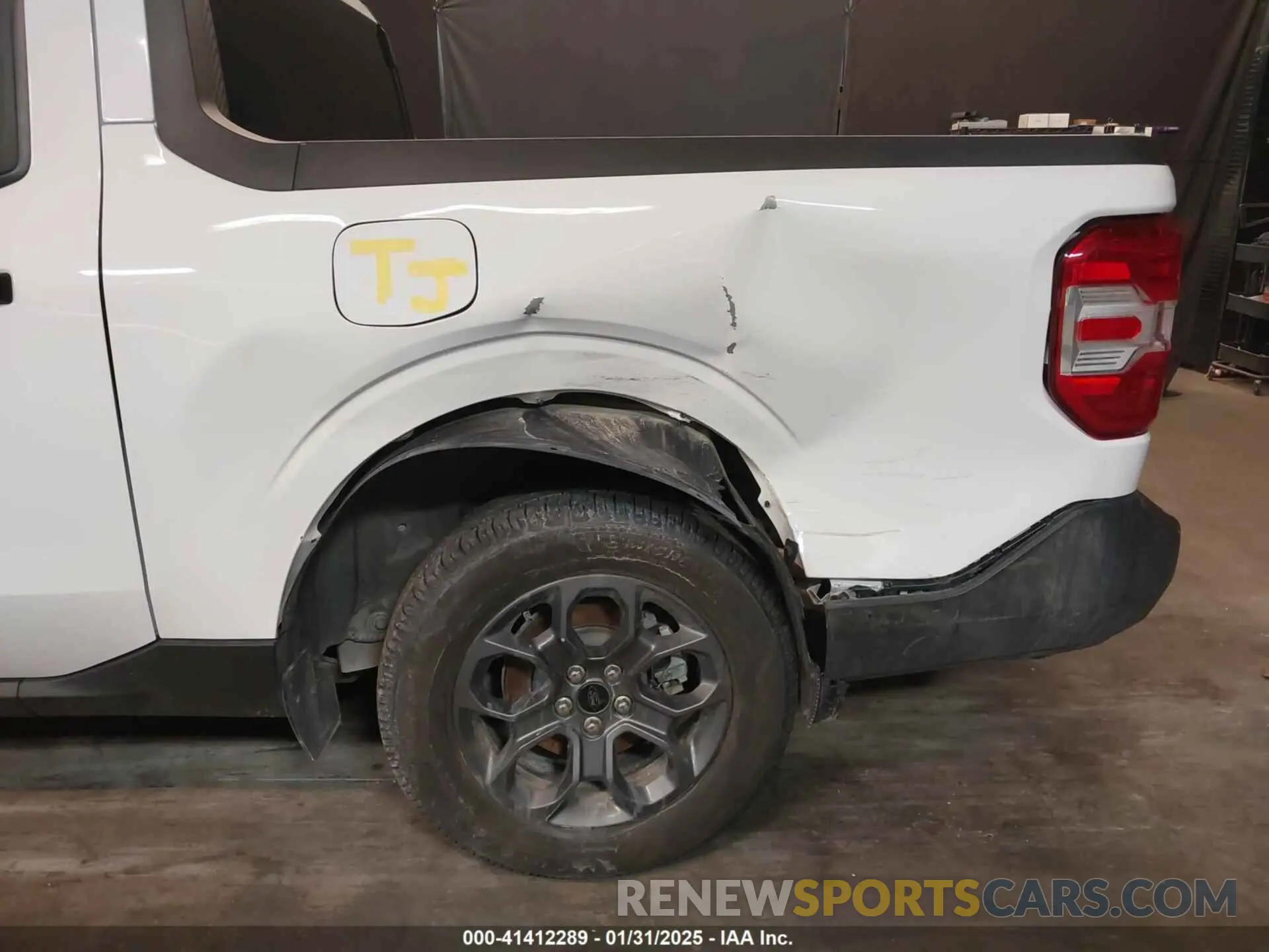 18 fotografías del automóvil dañado 3FTTW8E32NRA79563 FORD MAVERICK 2022
