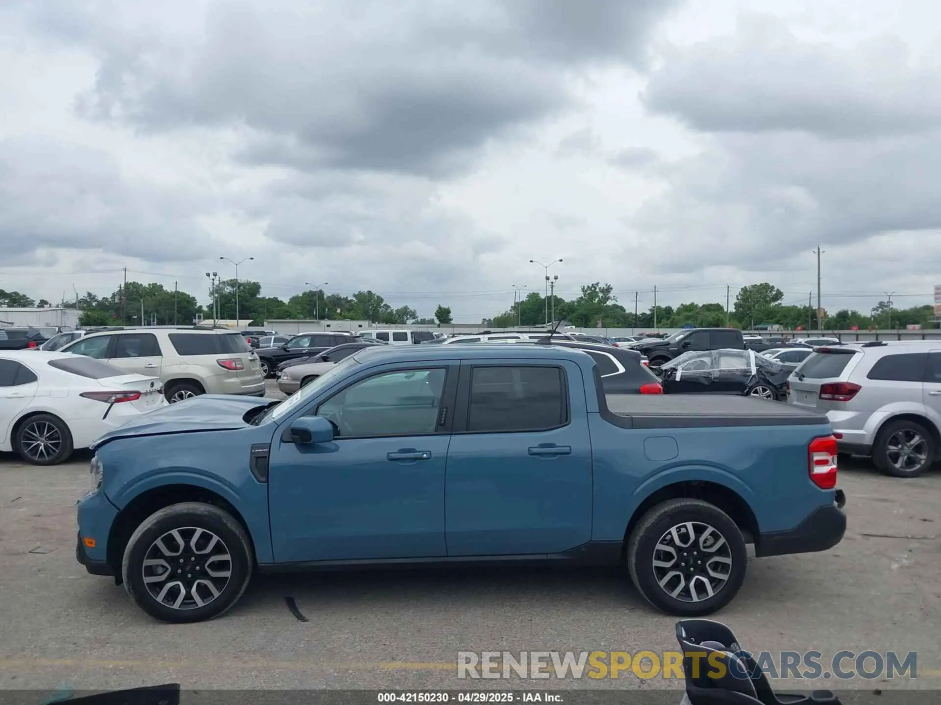 14 fotografías del automóvil dañado 3FTTW8E33NRA42540 FORD MAVERICK 2022