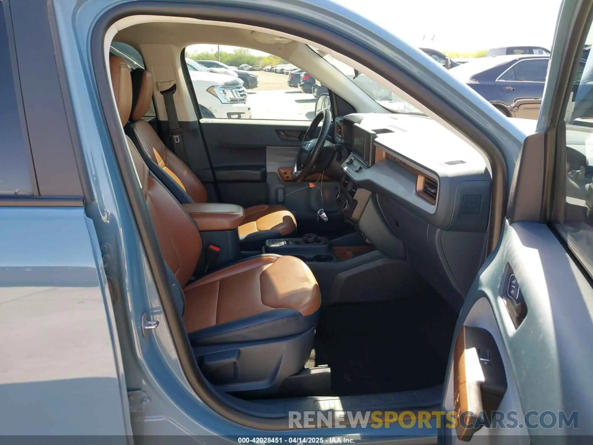 5 fotografías del automóvil dañado 3FTTW8E38NRA74240 FORD MAVERICK 2022