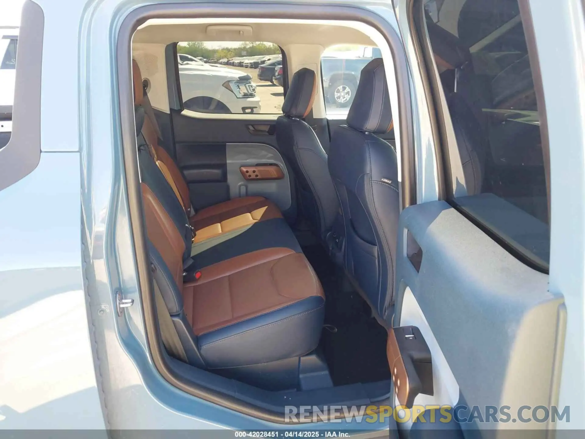 8 fotografías del automóvil dañado 3FTTW8E38NRA74240 FORD MAVERICK 2022