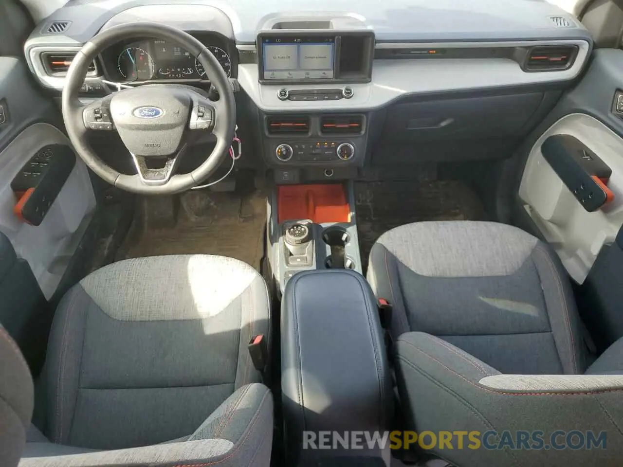 8 fotografías del automóvil dañado 3FTTW8E30PRA55071 FORD MAVERICK 2023