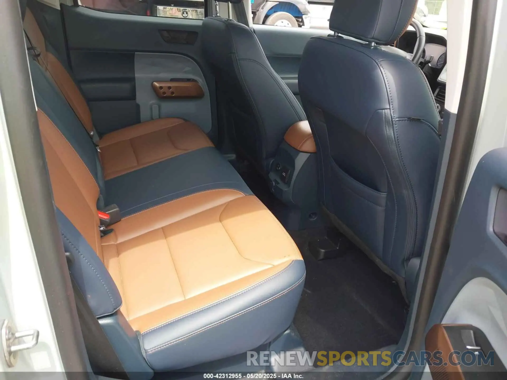 8 fotografías del automóvil dañado 3FTTW8E35PRB02451 FORD MAVERICK 2023