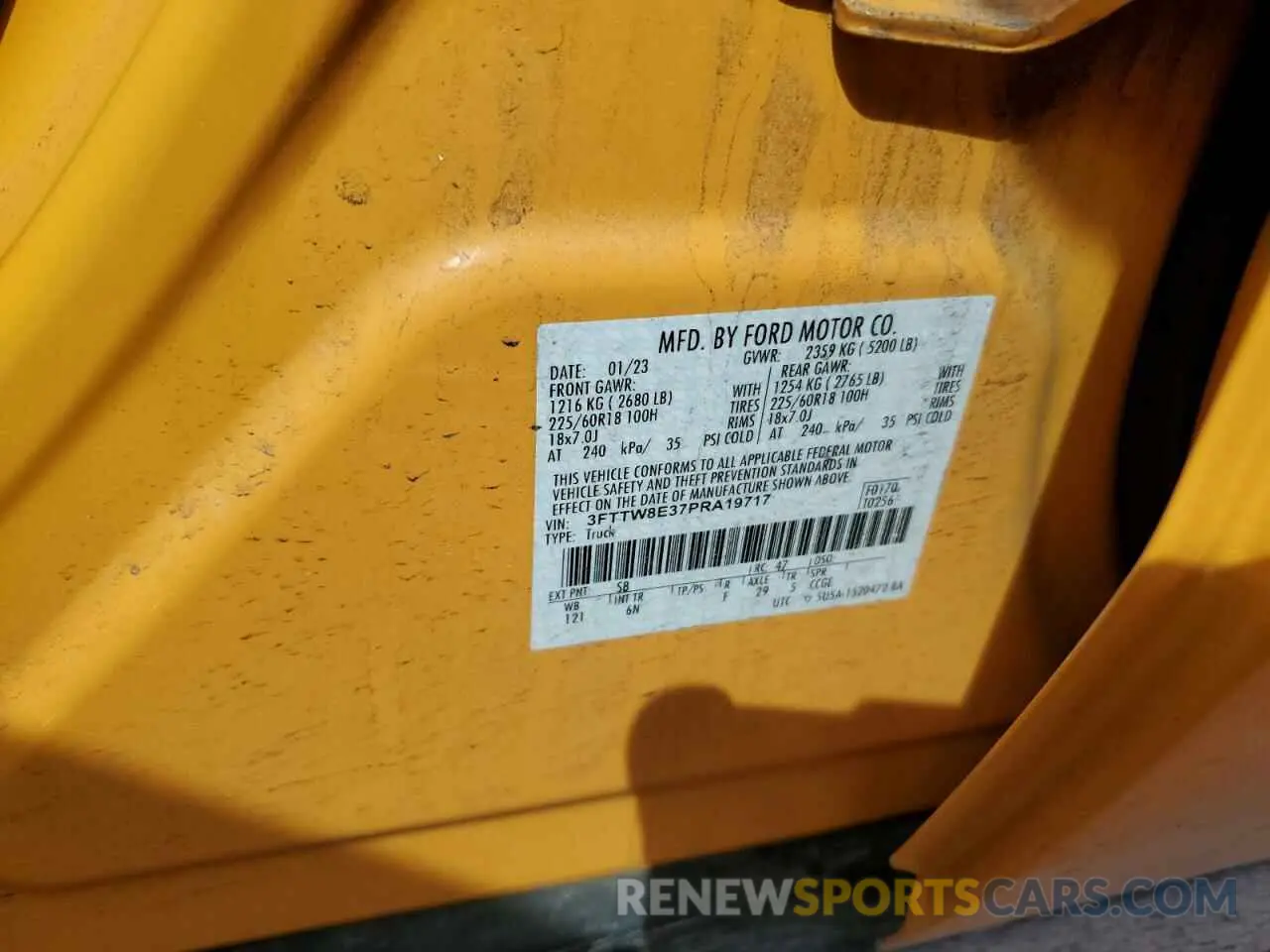 12 fotografías del automóvil dañado 3FTTW8E37PRA19717 FORD MAVERICK 2023