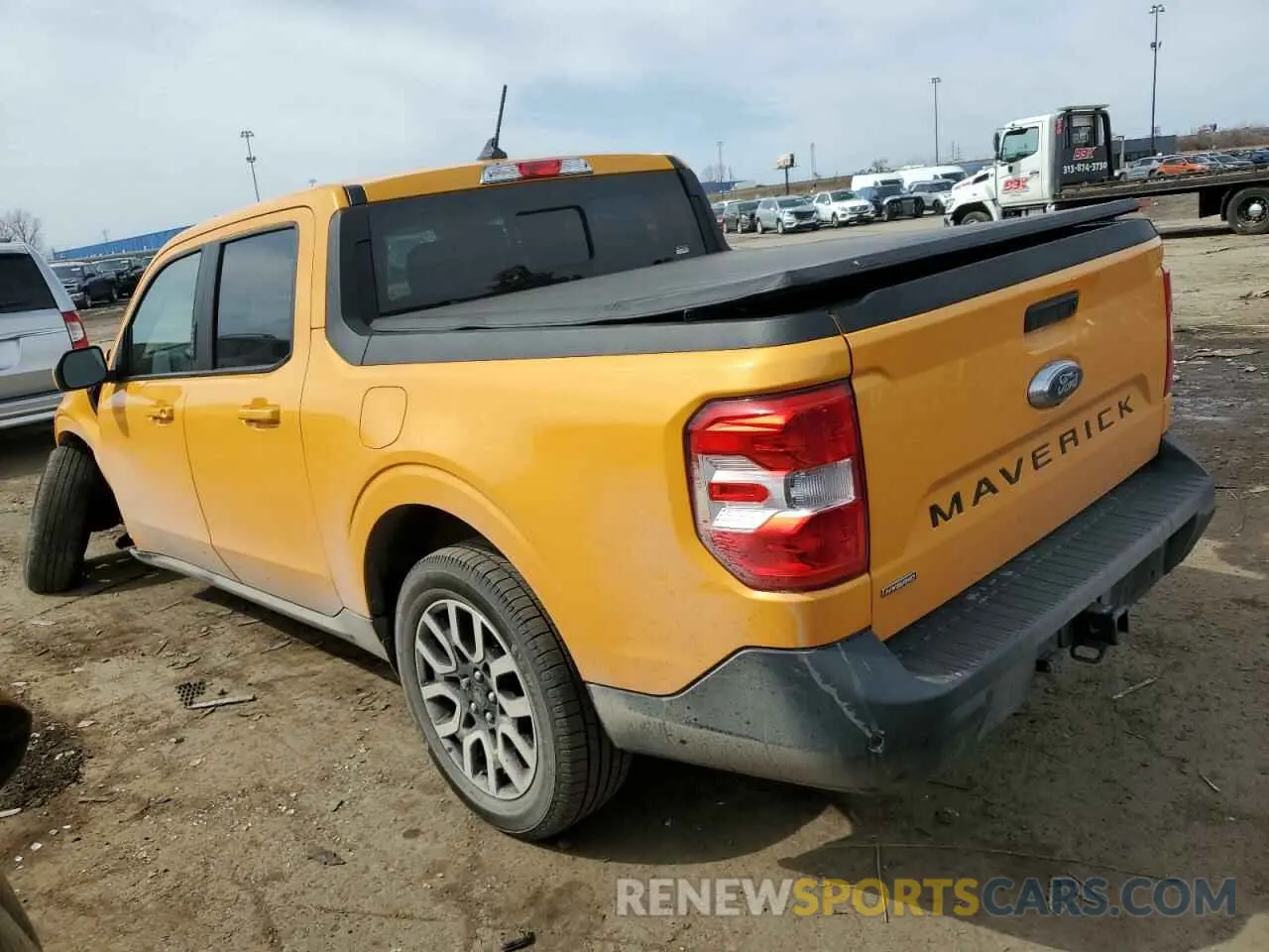 2 fotografías del automóvil dañado 3FTTW8E37PRA19717 FORD MAVERICK 2023