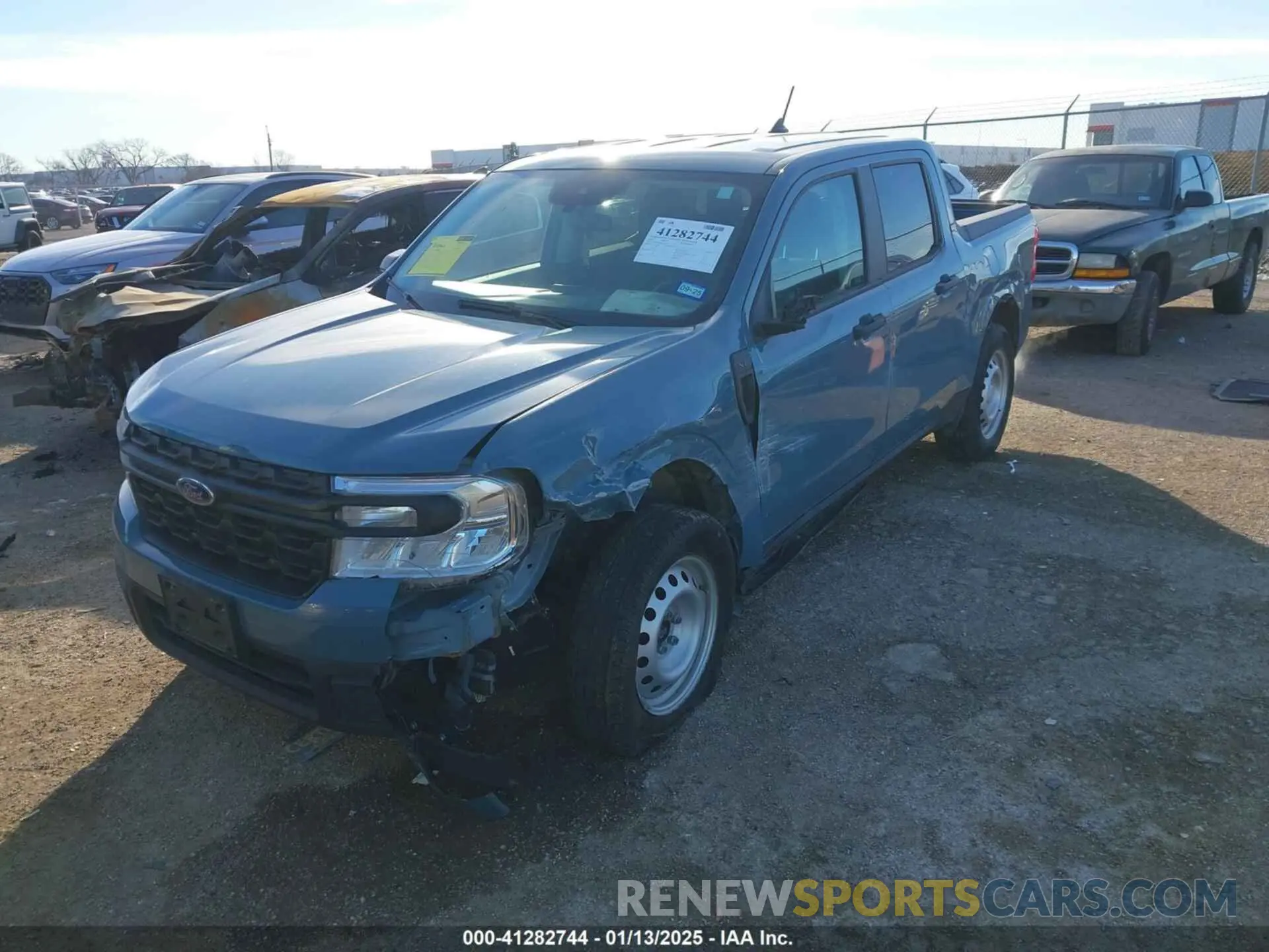 2 fotografías del automóvil dañado 3FTTW8E90PRA93811 FORD MAVERICK 2023