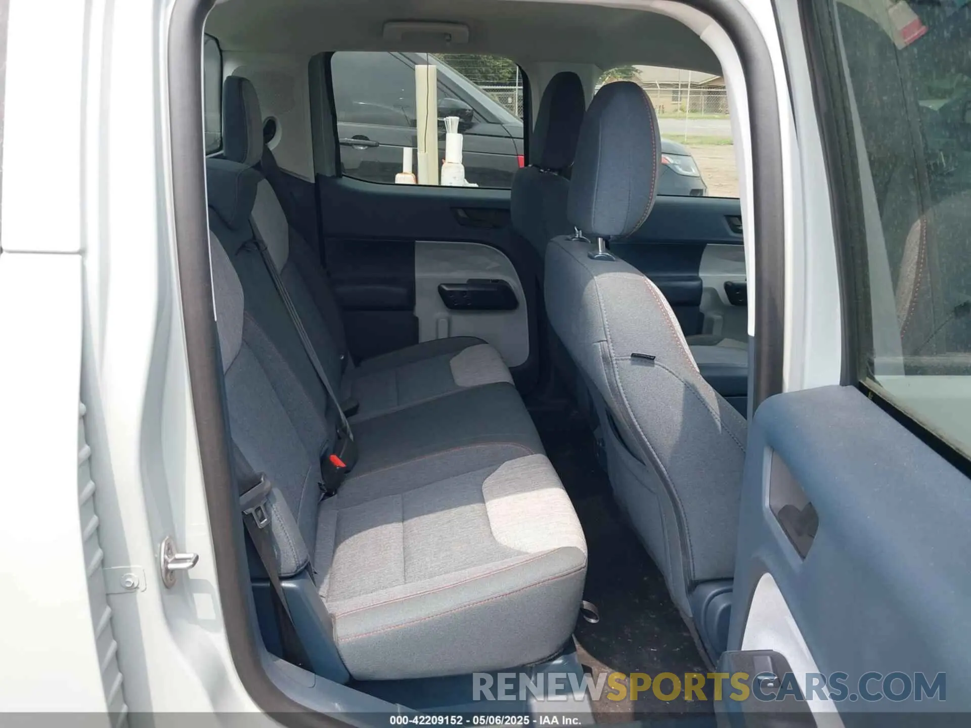 8 fotografías del automóvil dañado 3FTTW8E95PRA43101 FORD MAVERICK 2023
