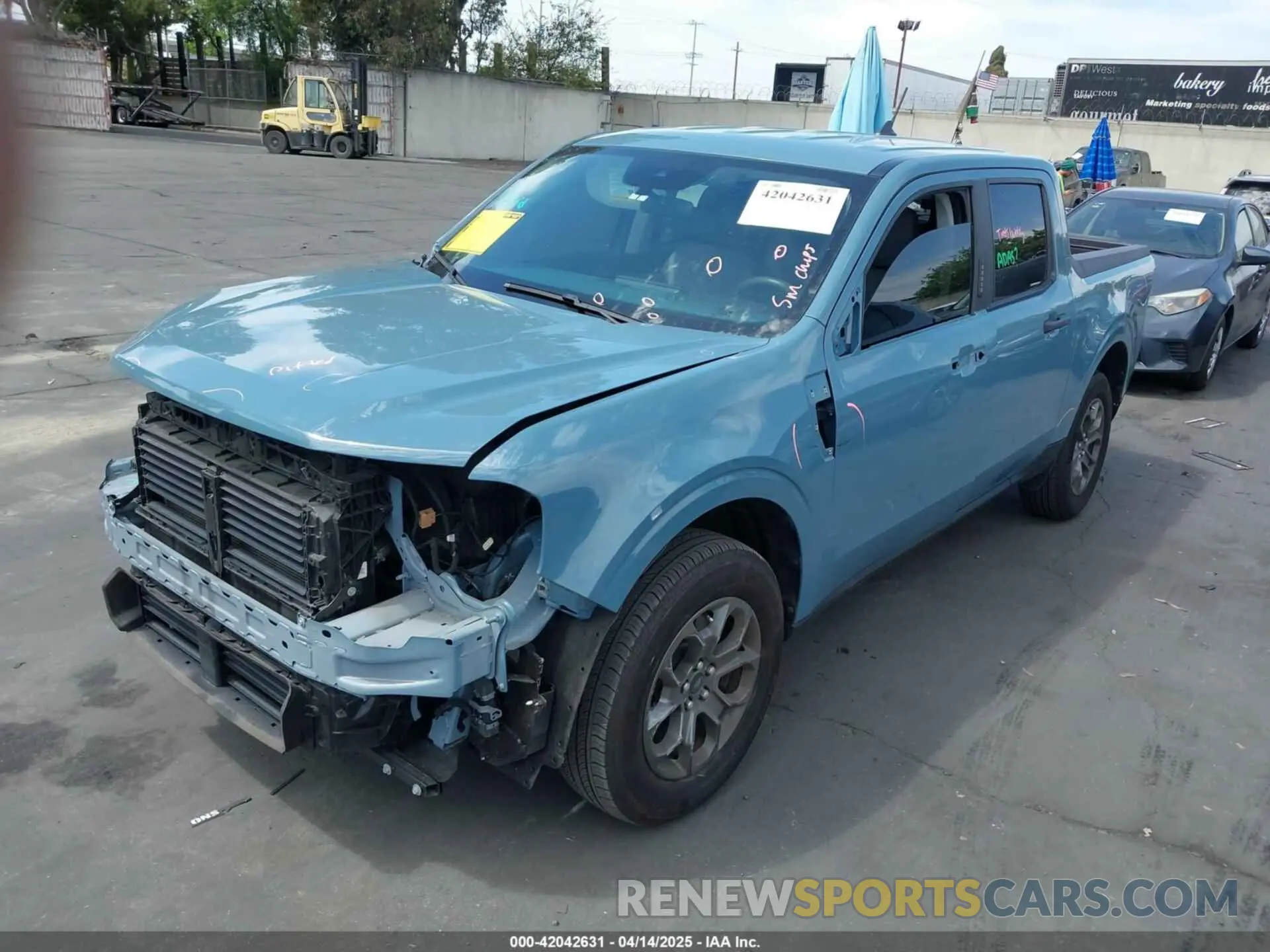 2 fotografías del automóvil dañado 3FTTW8F91PRA59584 FORD MAVERICK 2023