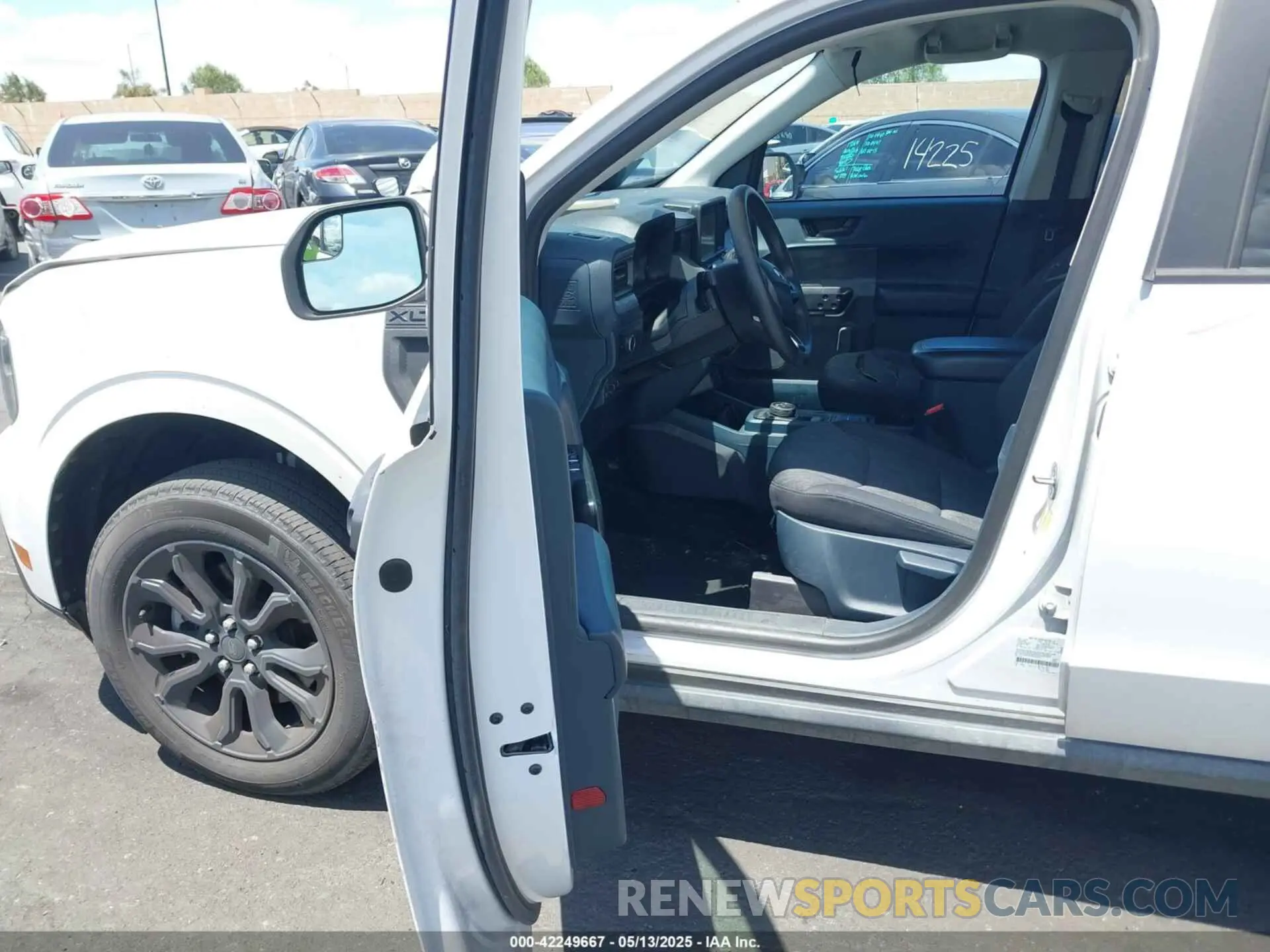 5 fotografías del automóvil dañado 3FTTW8F92PRA02374 FORD MAVERICK 2023