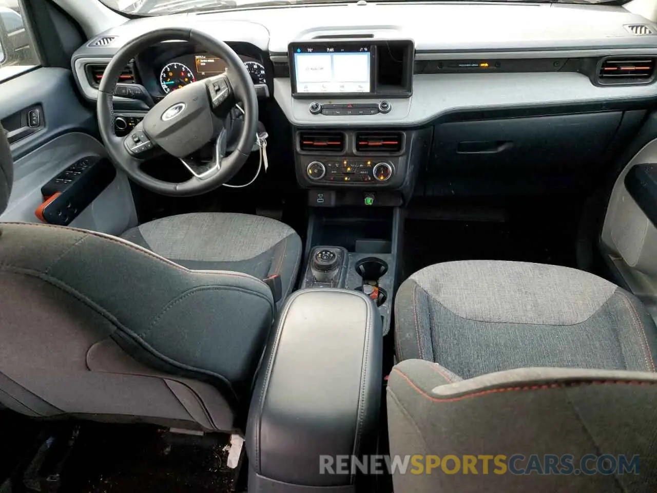 8 fotografías del automóvil dañado 3FTTW8F92PRA88298 FORD MAVERICK 2023