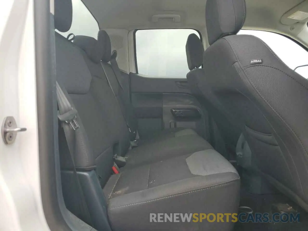 10 fotografías del automóvil dañado 3FTTW8F92PRB00174 FORD MAVERICK 2023